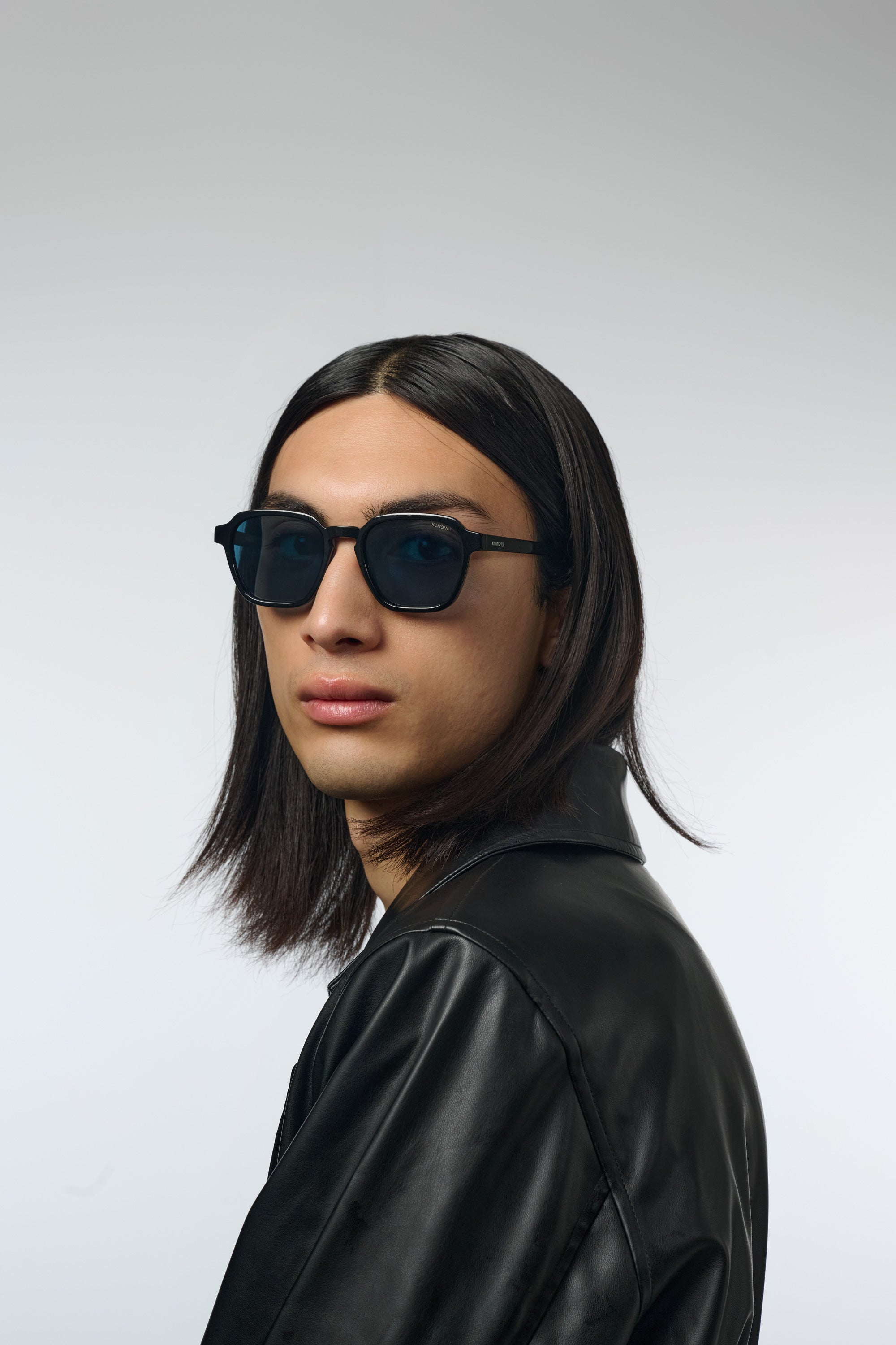 komono-matty-black-lunettes-originals-noires image 3