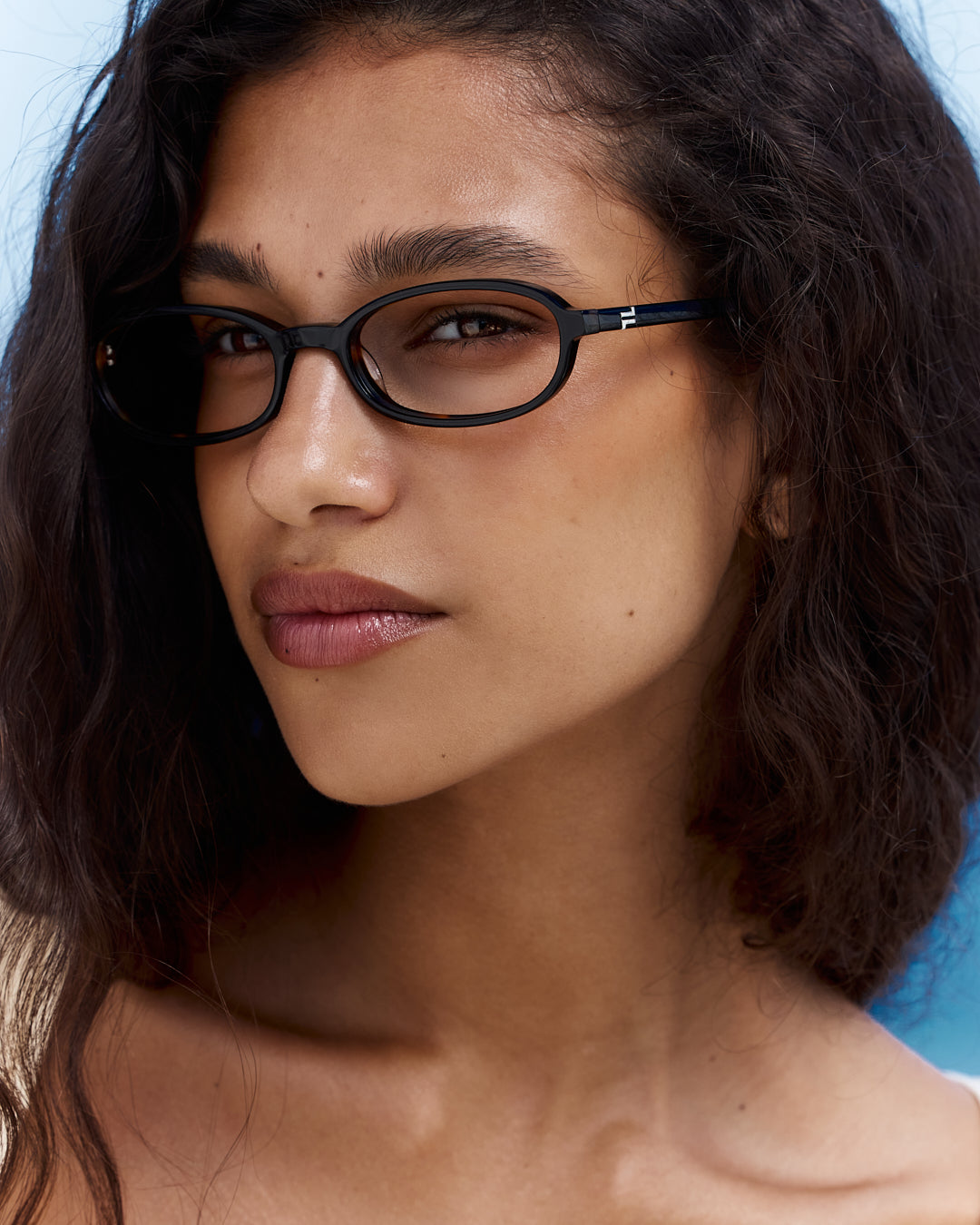 jimmy-fairly-la-emmy-lunettes-de-vue-ovales-femme-ac-tate-de-cellulose-noires-ic image 4