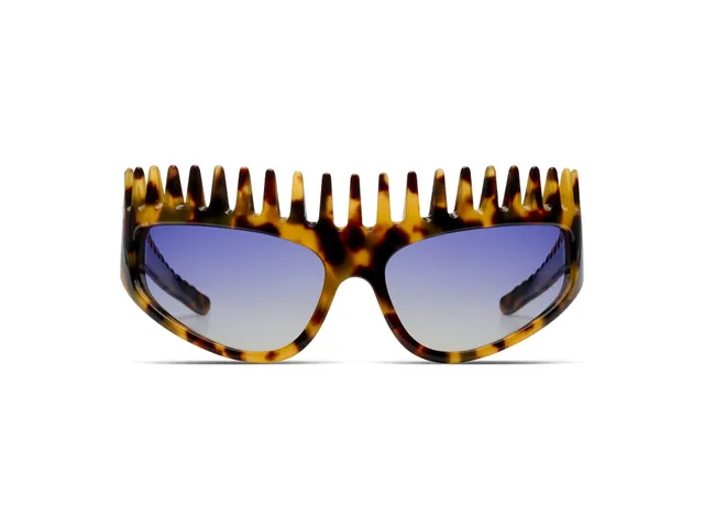 komono-x-uliana-cavee-lunettes-de-soleil-colorway-translucide-violet-371a94-et-j image 1
