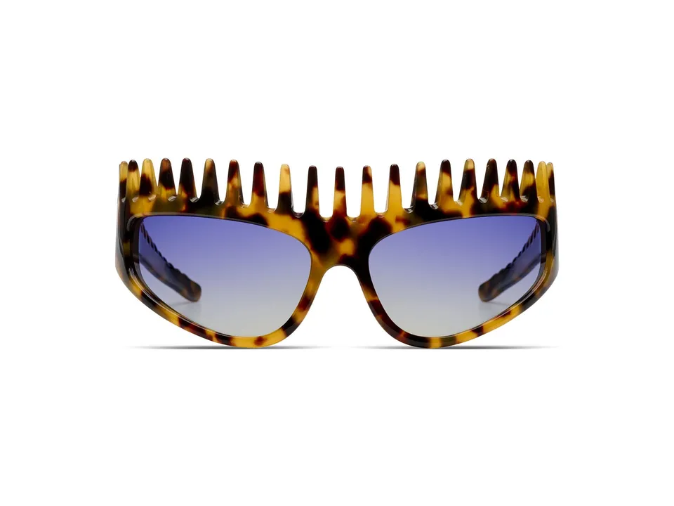 komono-x-uliana-cavee-lunettes-de-soleil-colorway-translucide-violet-371a94-et-j image 1