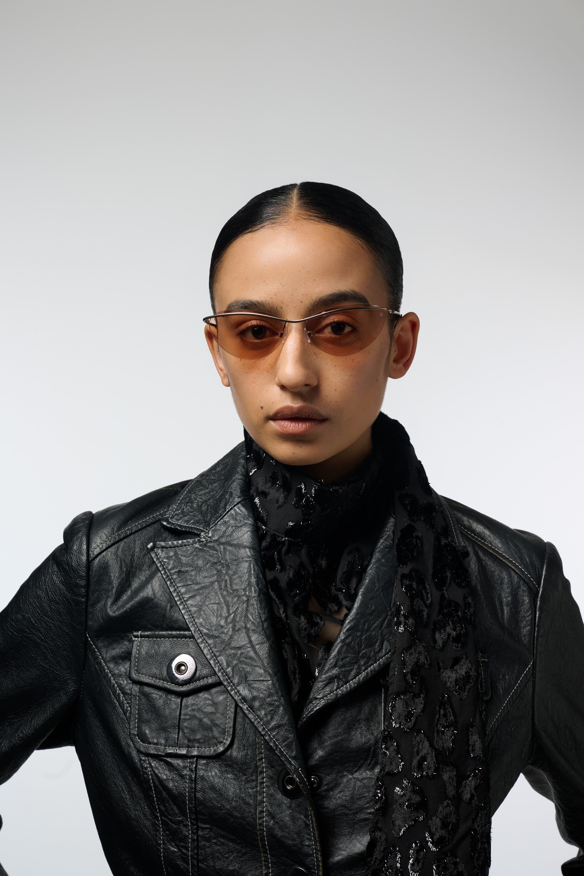 komono-kai-amber-tide-lunettes-de-soleil-acier-inoxydable image 5