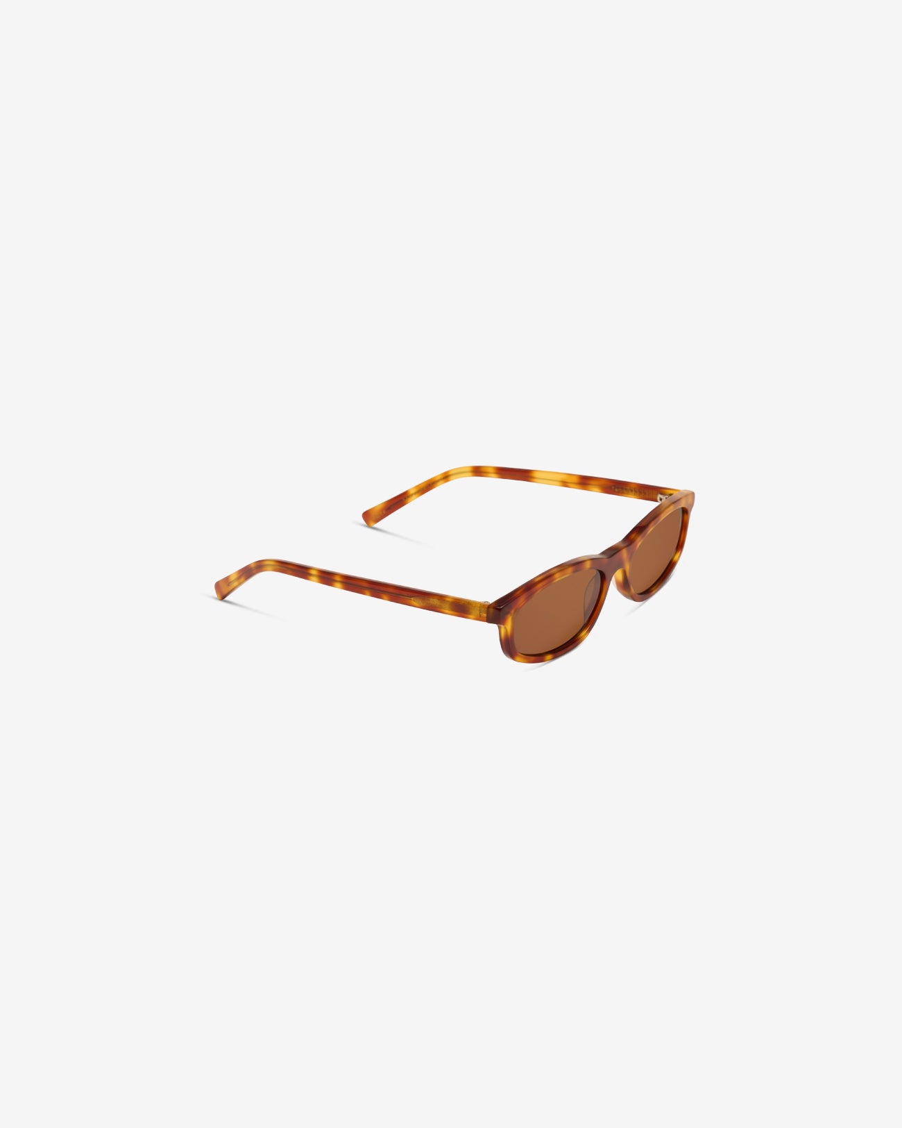 le-petit-lunetier-tamara-ecaille-lunettes-de-soleil-ovales image 4