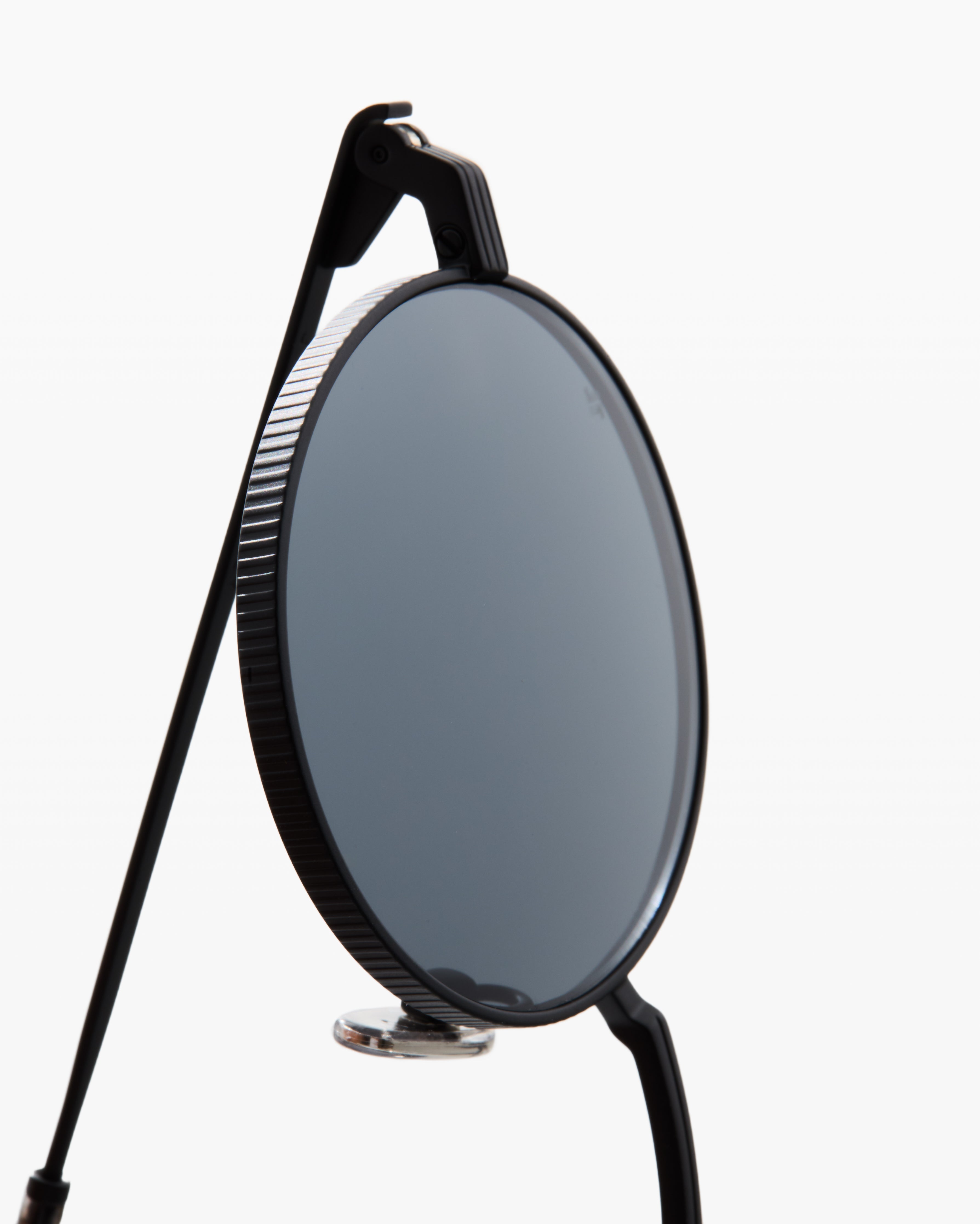 jimmy-fairly-la-reos-lunettes-de-soleil-rondes-en-acier-inoxydable-noires-verres image 3