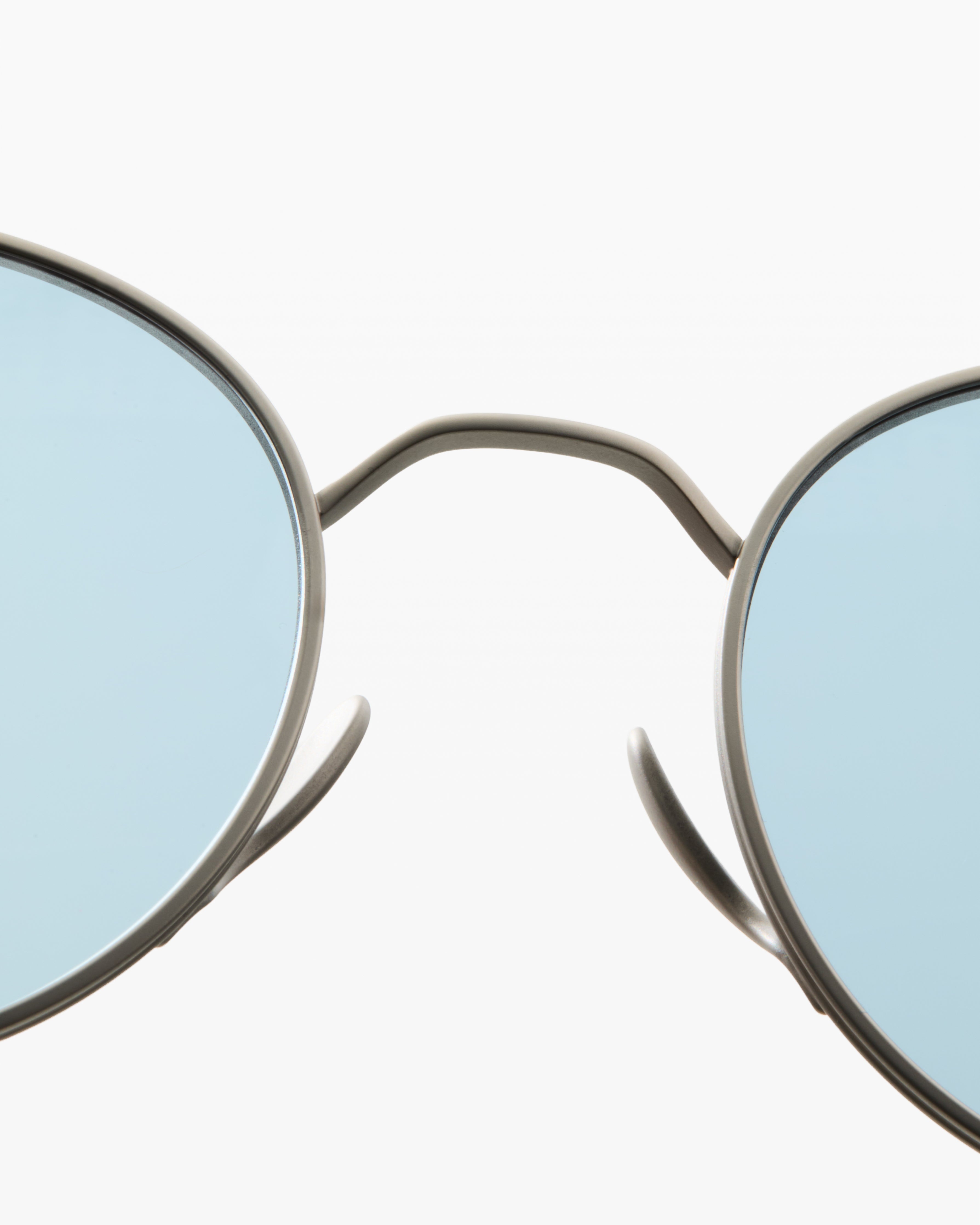 jimmy-fairly-la-benton-lunettes-de-soleil-ovales-titane-argent-verres-teint-s image 5