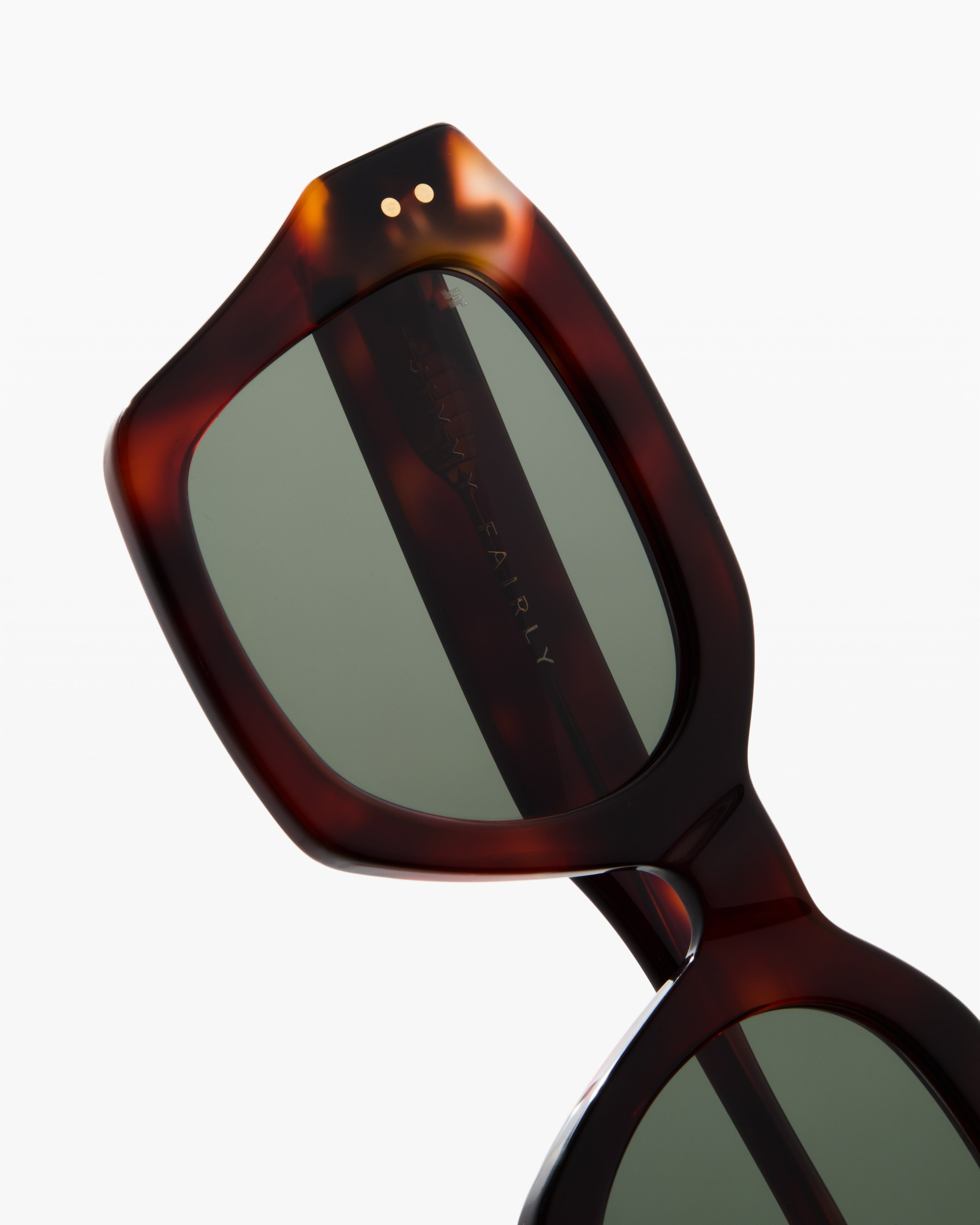 jimmy-fairly-la-rita-lunettes-de-soleil-papillon-ac-tate-caille-taille-m-visage- image 5