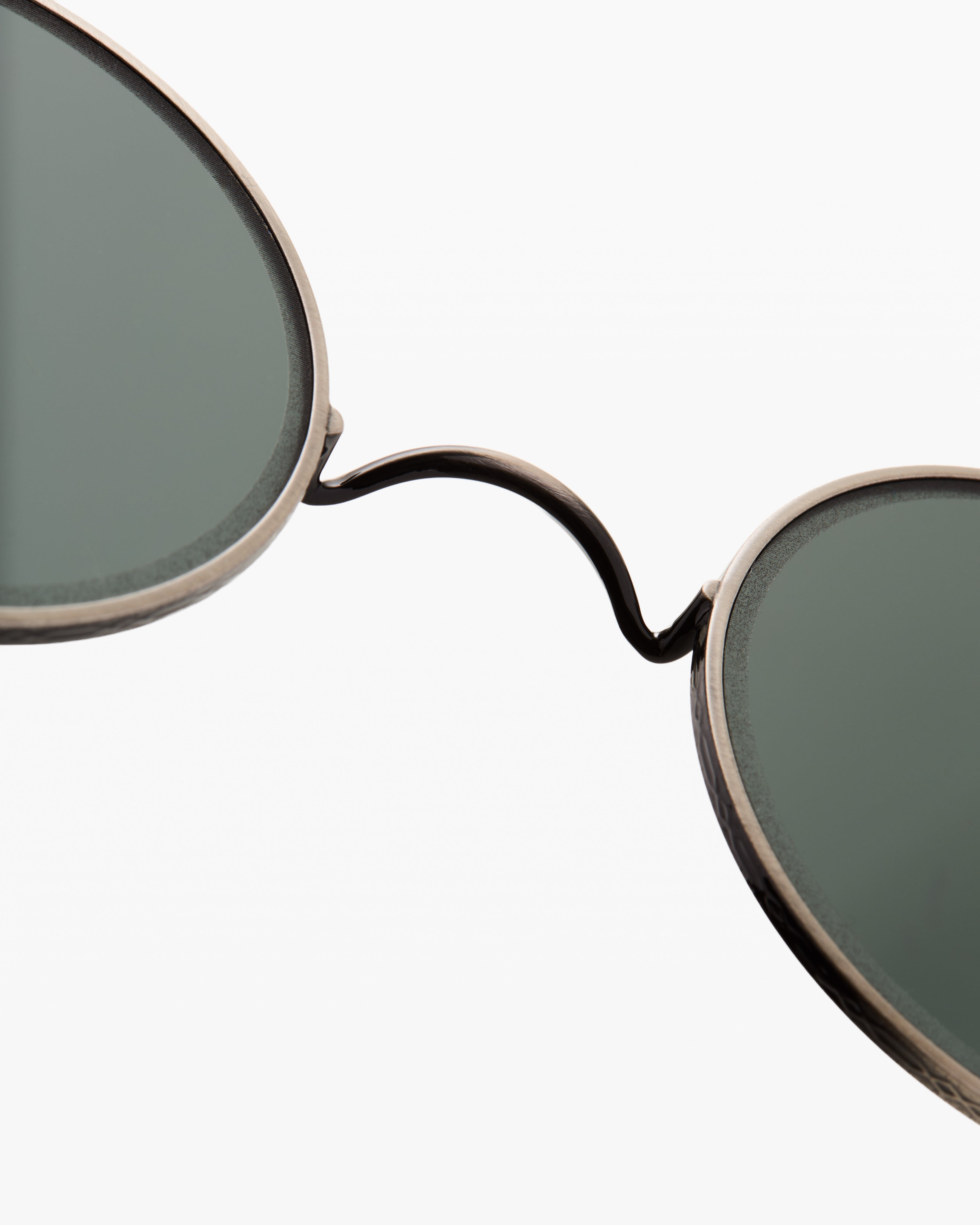 jimmy-fairly-la-malo-lunettes-de-soleil-rondes-en-titane-argent-homme image 5