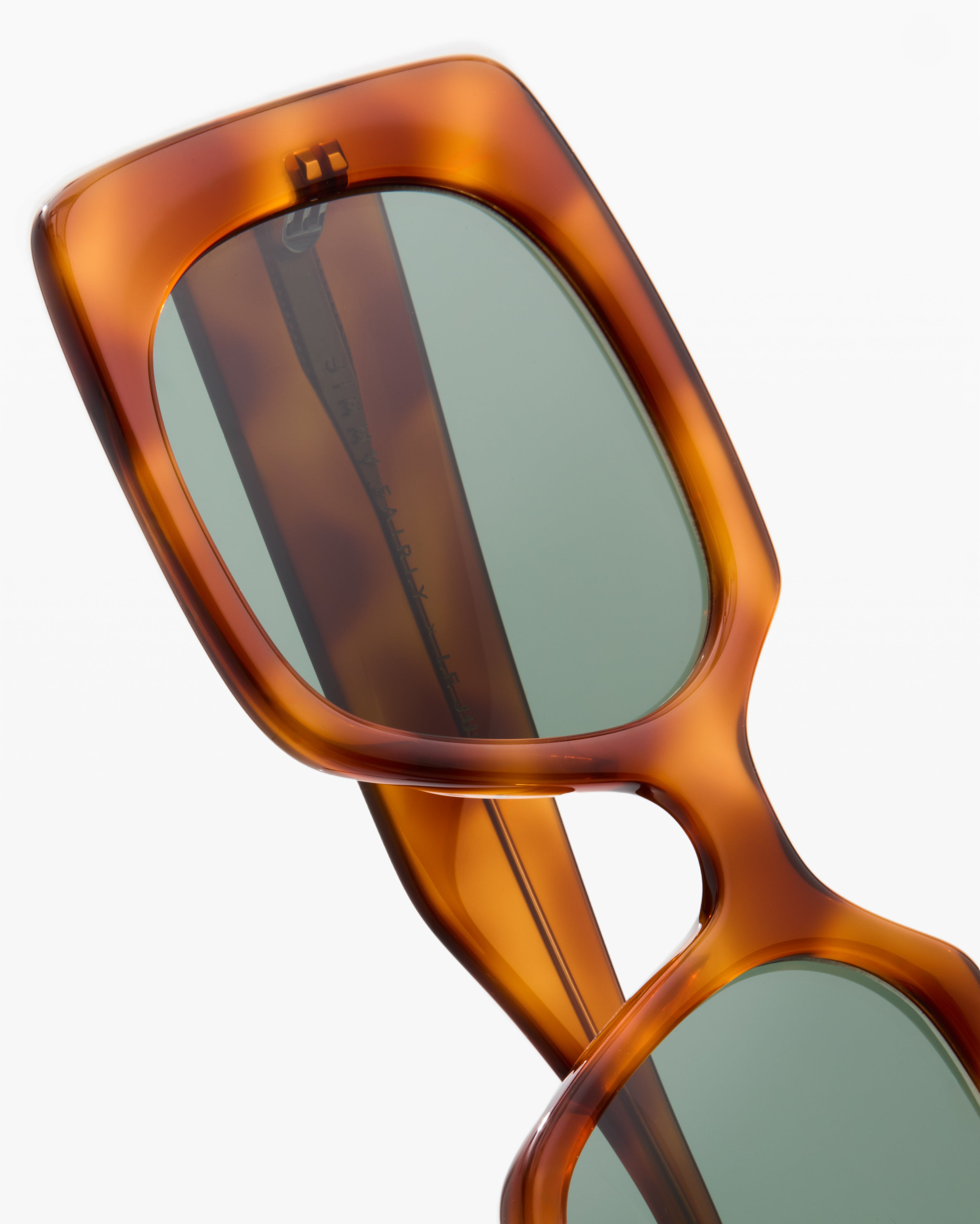 jimmy-fairly-la-playa-lunettes-de-soleil-carr-es-oversize-caille-m-femme image 4
