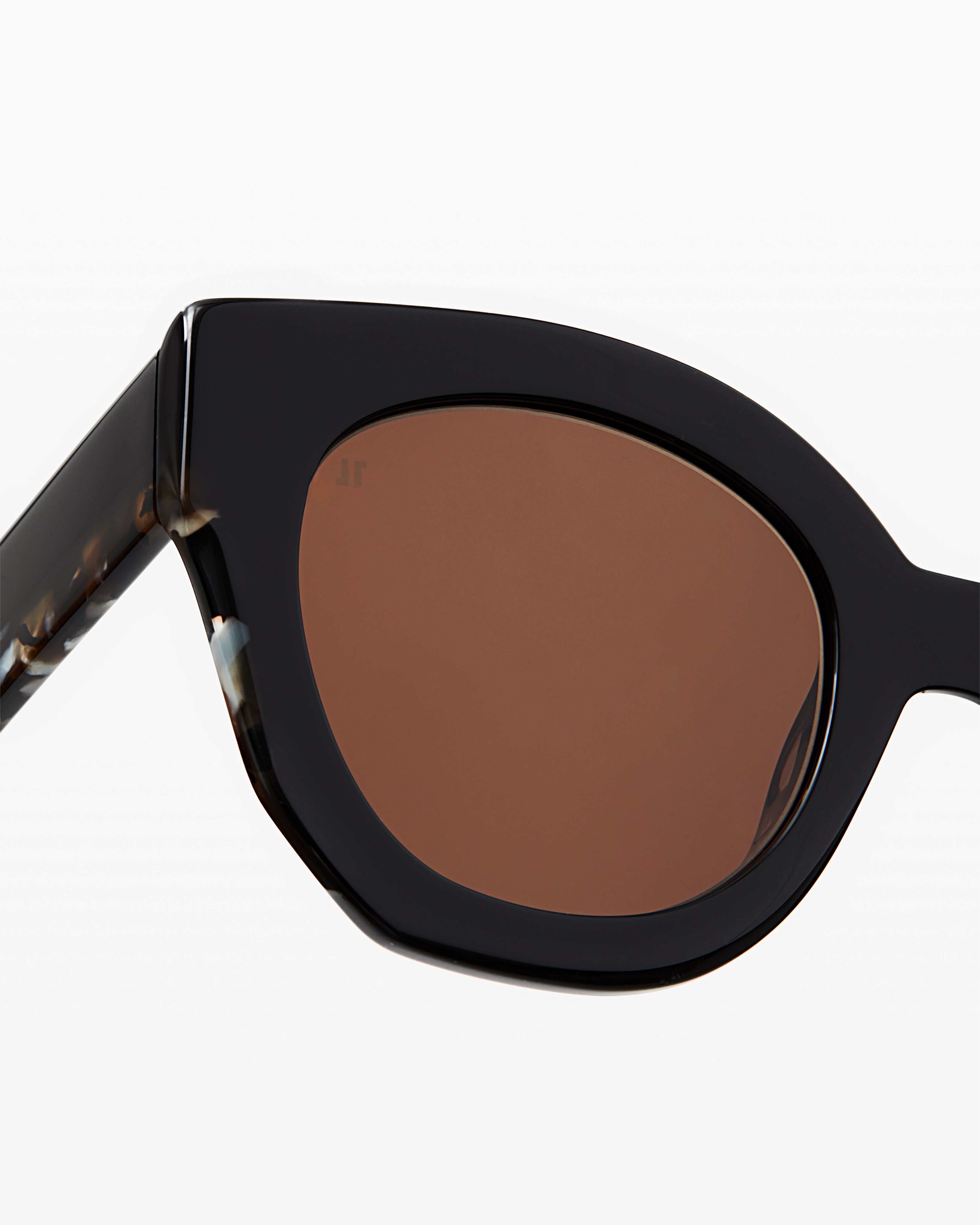 jimmy-fairly-la-swirl-lunettes-de-soleil-papillon-noires-en-ac-tate-pour-femme image 3