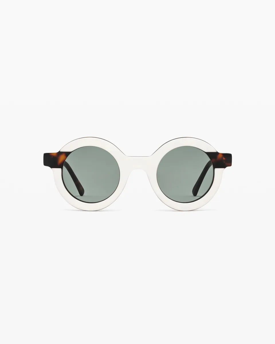 jimmy-fairly-la-spezia-lunettes-de-soleil-rondes-en-ac-tate-blanc-femme image 1