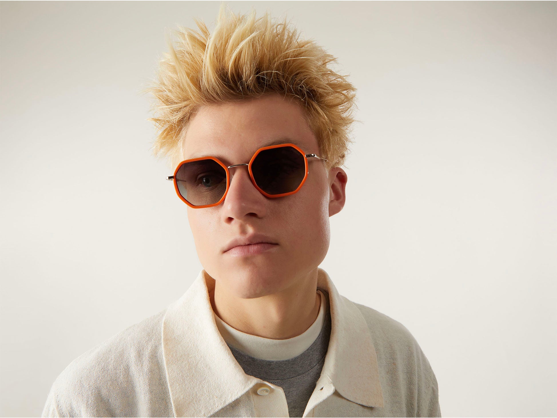 komono-baker-princeton-silver-lunettes-de-soleil-octogonales-acier-inoxydable-ve image 4