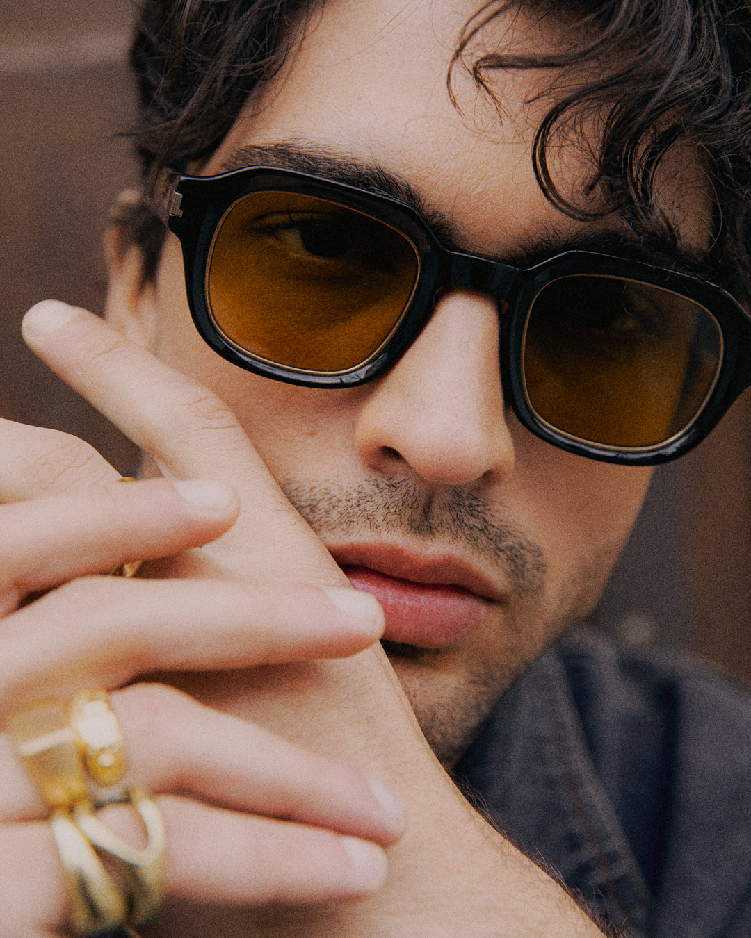 jimmy-fairly-la-nutmeg-lunettes-de-soleil-carr-es-en-ac-tate-noire-taille-medium image 2