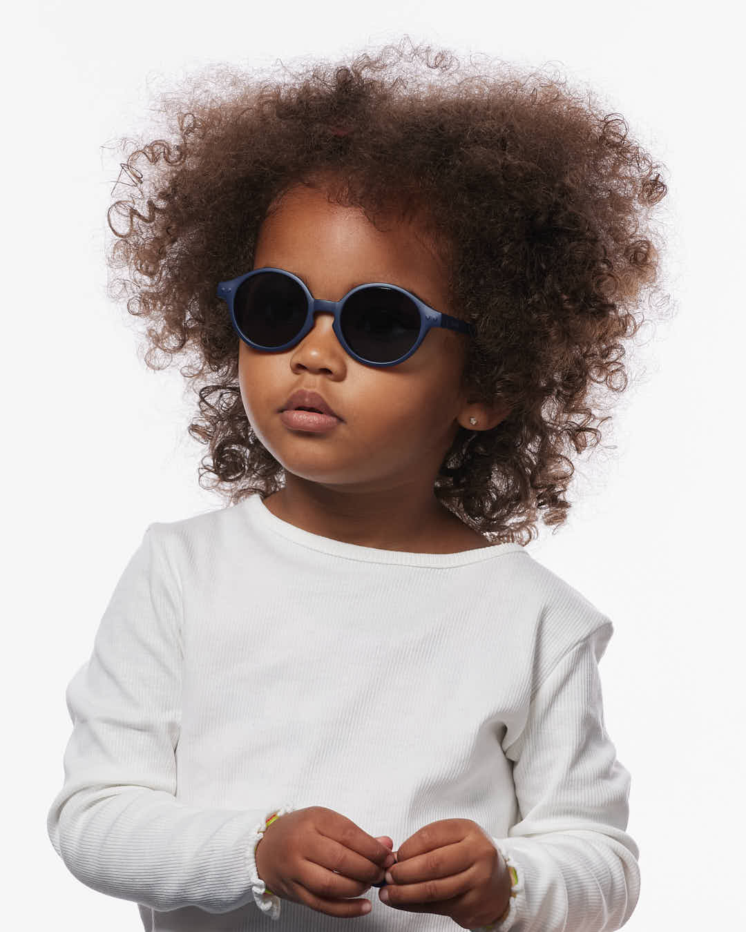 izipizi-baby-d-bleu-denim-polaris-lunettes-de-soleil-enfant-biosourc-es-100-uv image 6