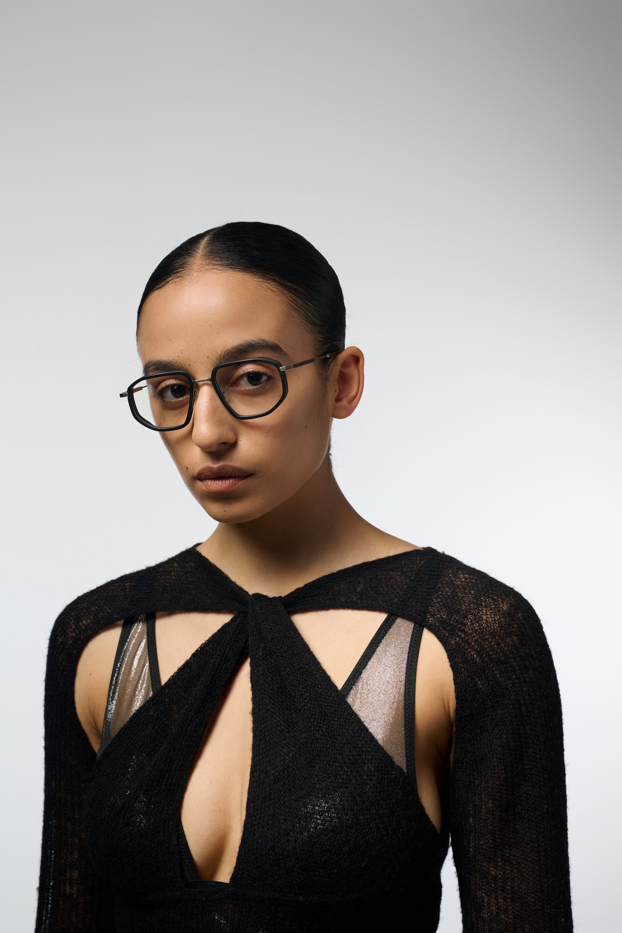 komono-axel-white-gold-black-lunettes-de-vue-en-titane image 3