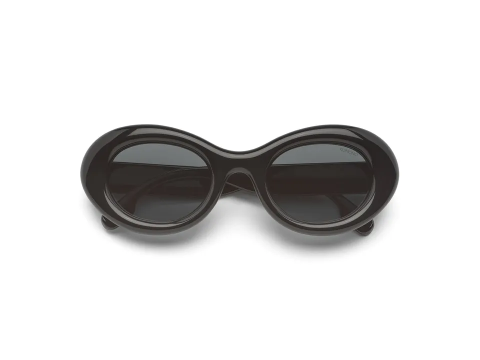lunettes-de-soleil-komono-molly-black-rondes-extra-large-noires image 1