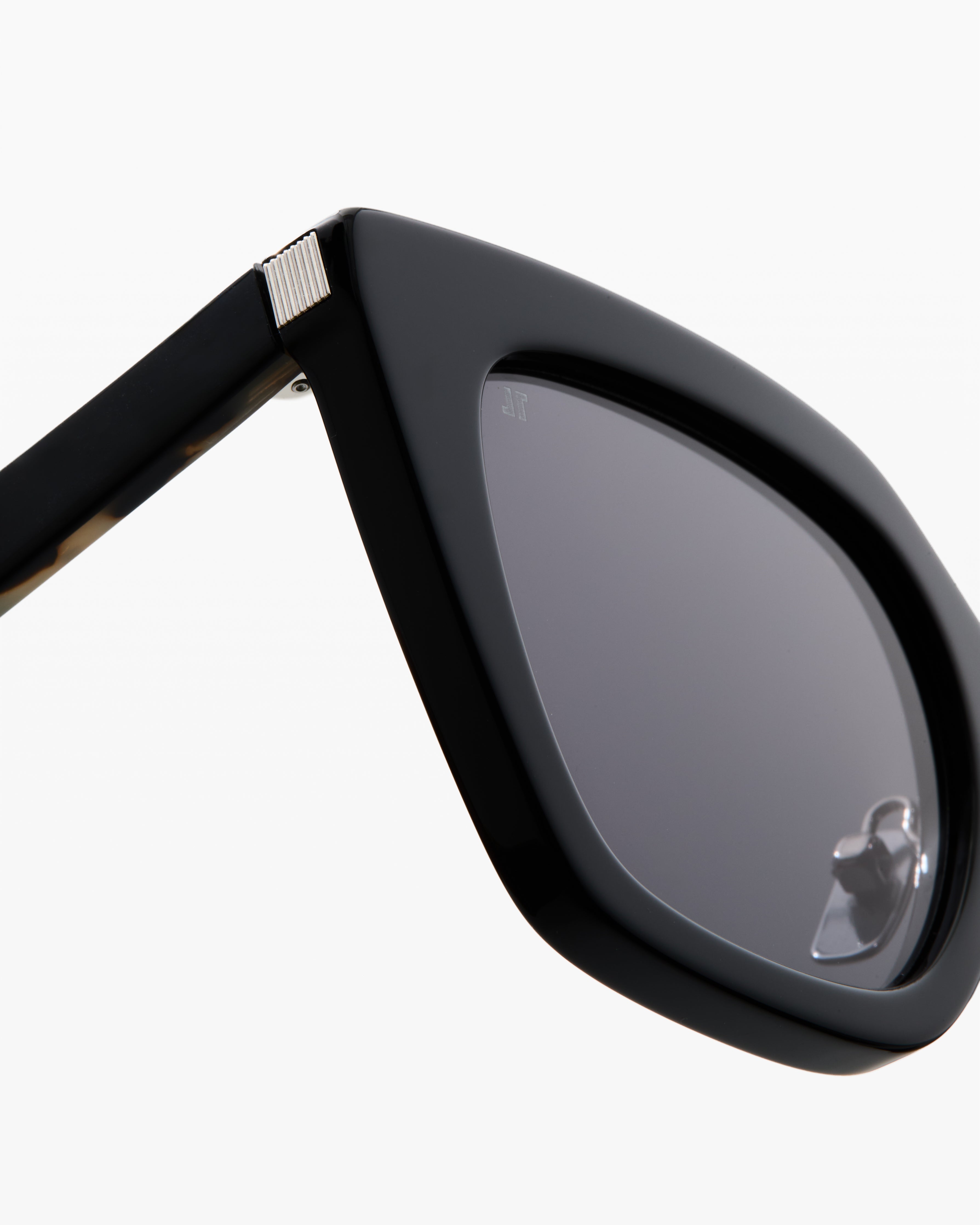 jimmy-fairly-la-wind-lunettes-de-soleil-papillon-noire-femme image 5