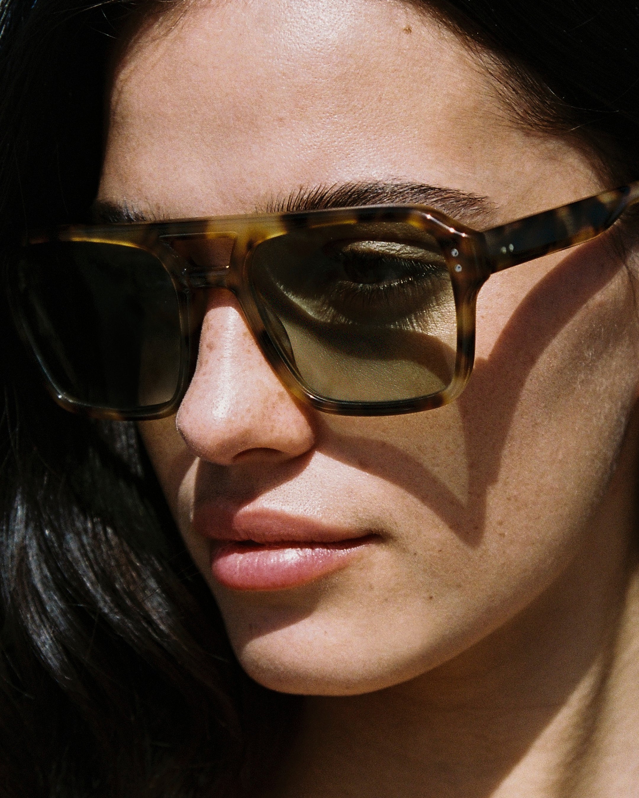jimmy-fairly-la-alex-lunettes-solaires-aviateur-homme-en-ac-tate-caille-fonc-ver image 6