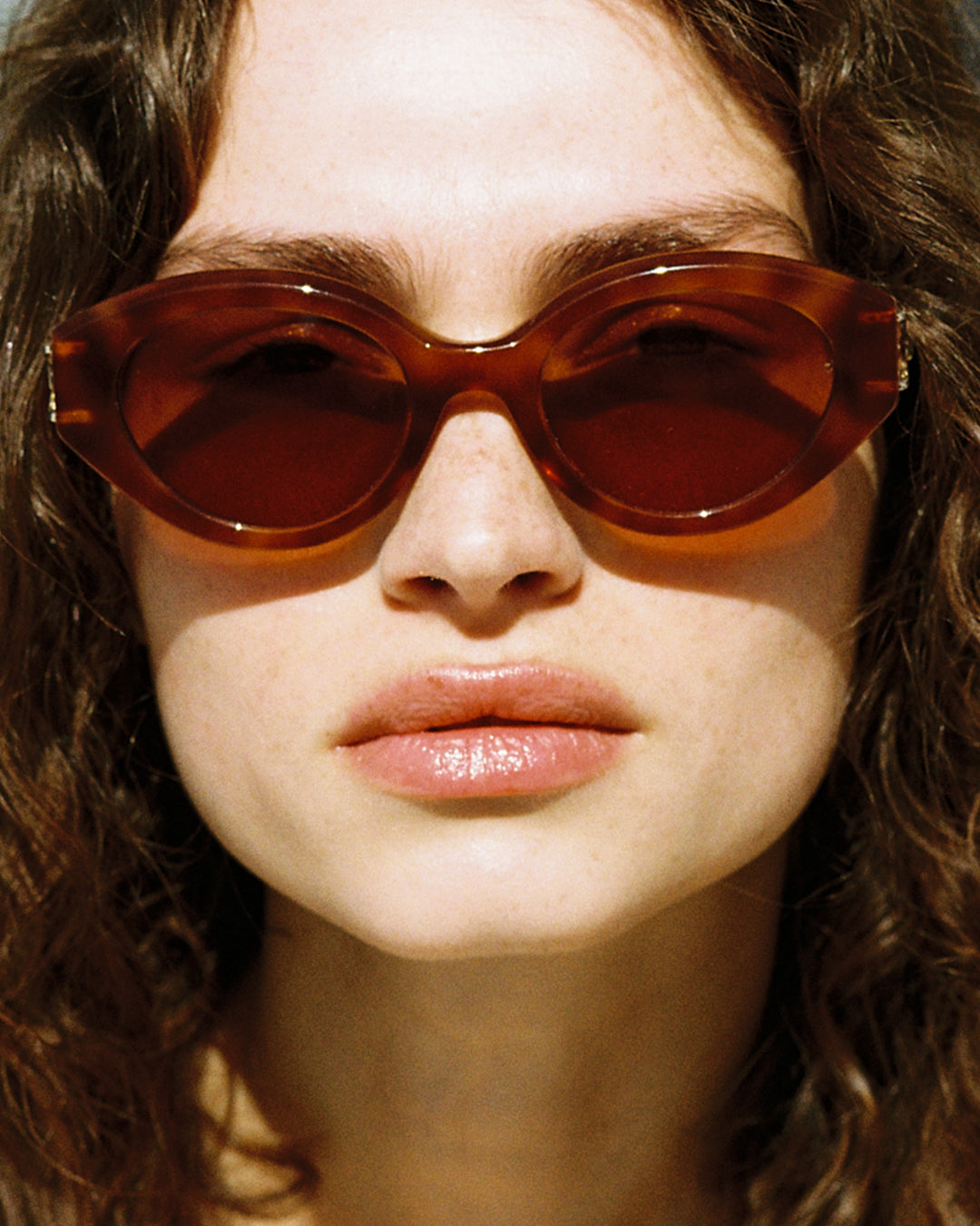 jimmy-fairly-la-luzia-lunettes-de-soleil-ovales-l-g-res-en-ac-tate-et-acier-inox image 5