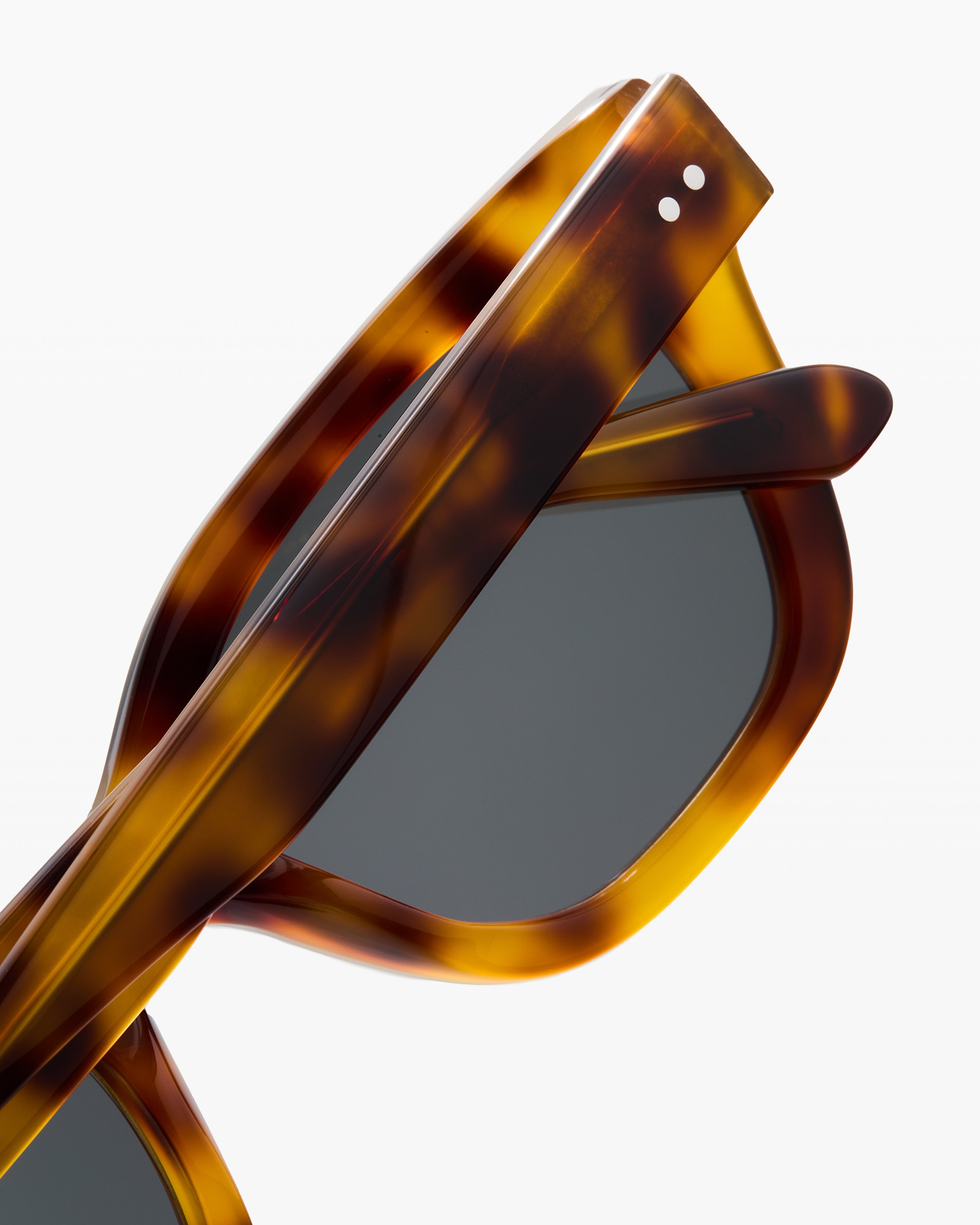 jimmy-fairly-la-sansa-lunettes-de-soleil-rectangulaires-caille-claire-femme image 5