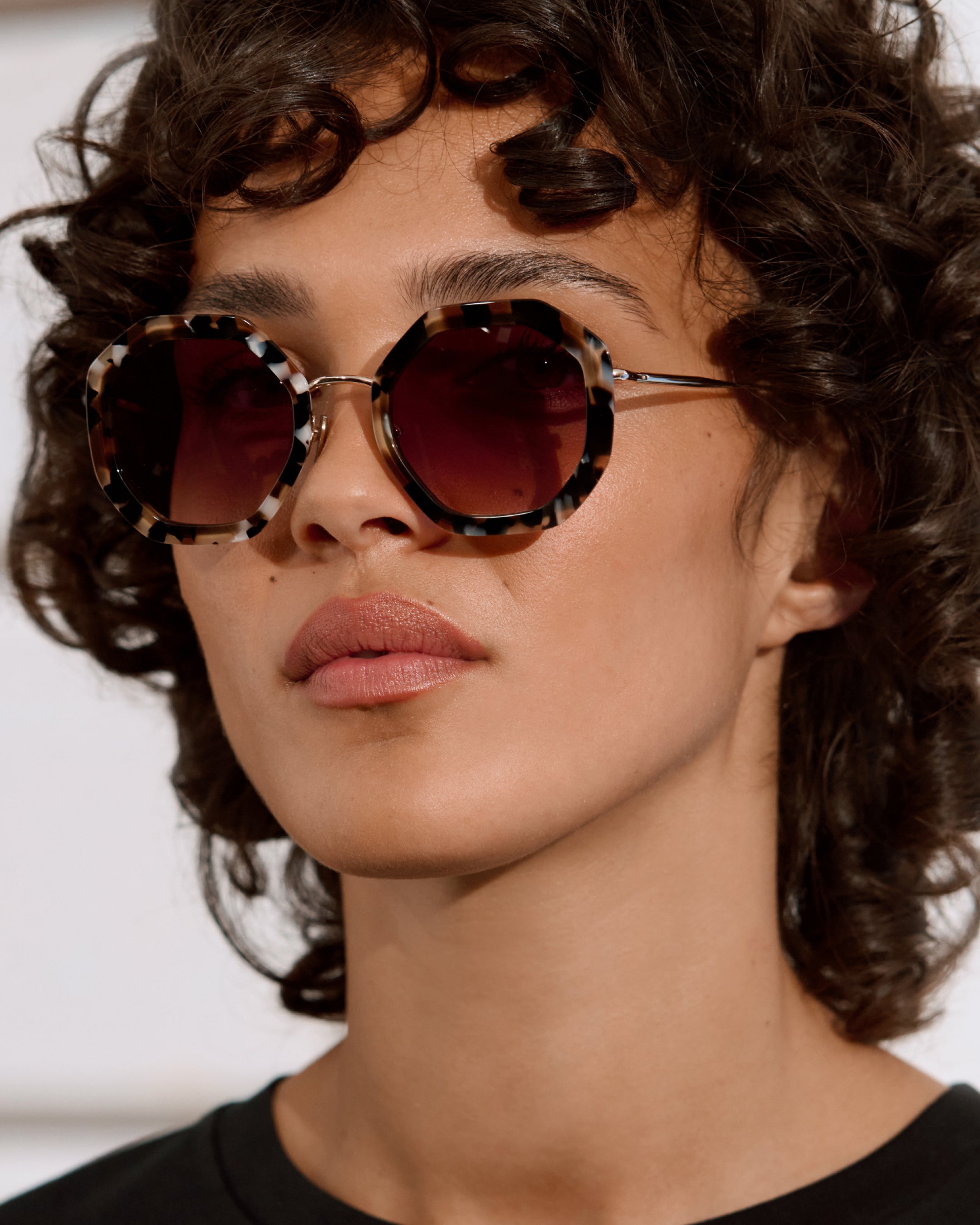 jimmy-fairly-la-angie-lunettes-de-soleil-hexagonales-oversize-ac-tate-et-acier-i image 8