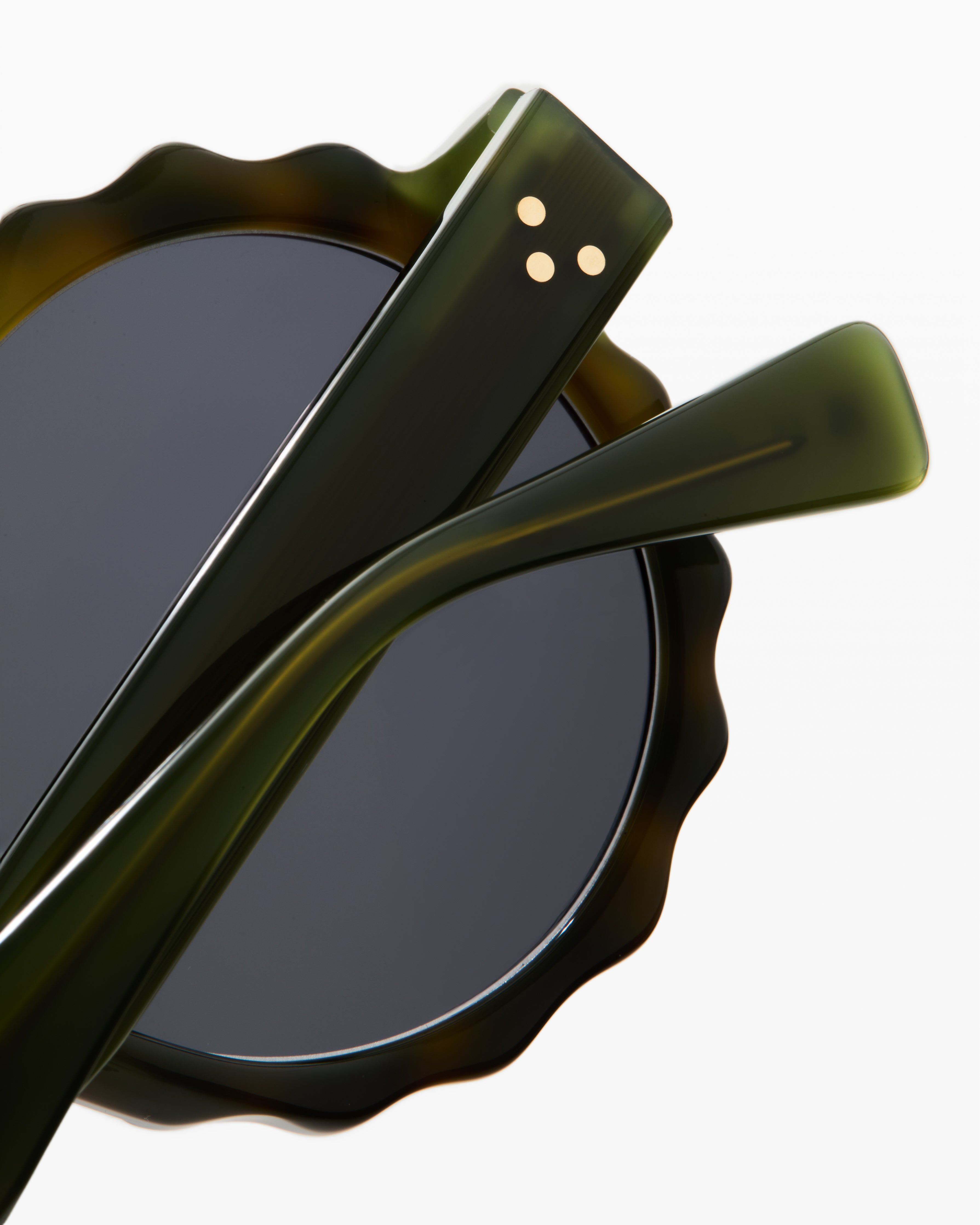 jimmy-fairly-la-lily-lunettes-de-soleil-rondes-en-ac-tate-vert-fonc-femme image 6