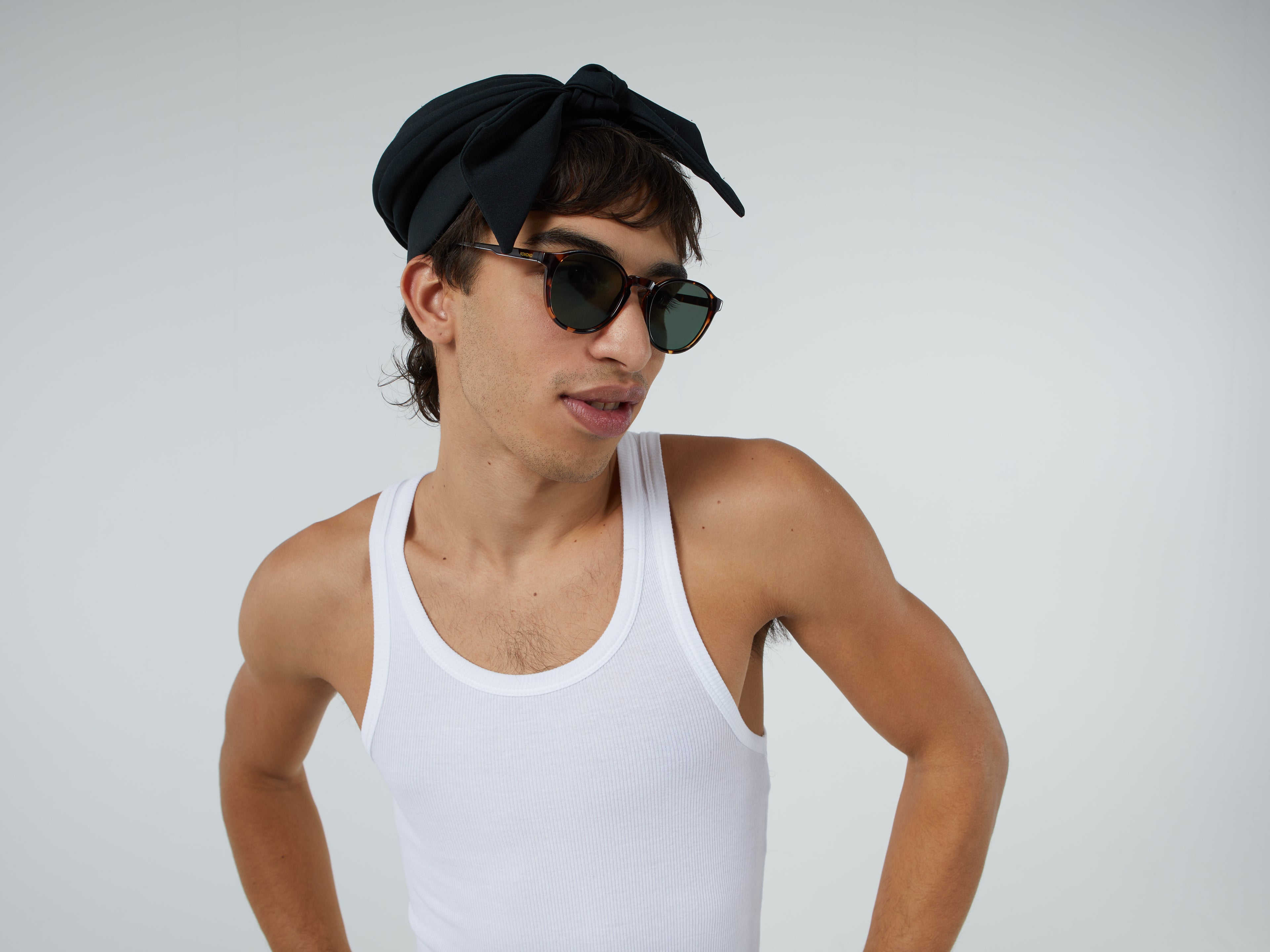 komono-liam-tortoise-lunettes-de-soleil-rondes-best-seller image 3