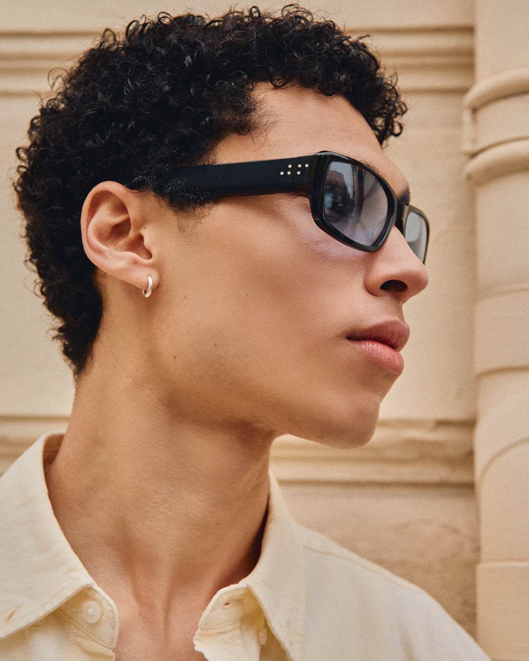 jimmy-fairly-la-chili-lunettes-de-soleil-rectangulaire-noire-verres-teint-s-homm image 2