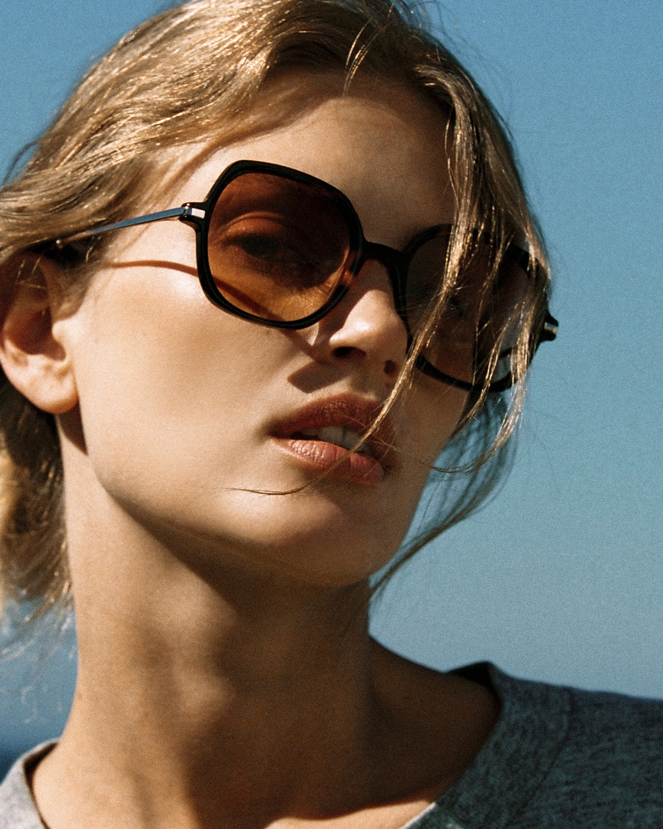 jimmy-fairly-la-dimby-lunettes-de-soleil-carr-es-oversize-caille-en-ac-tate-et-a image 3