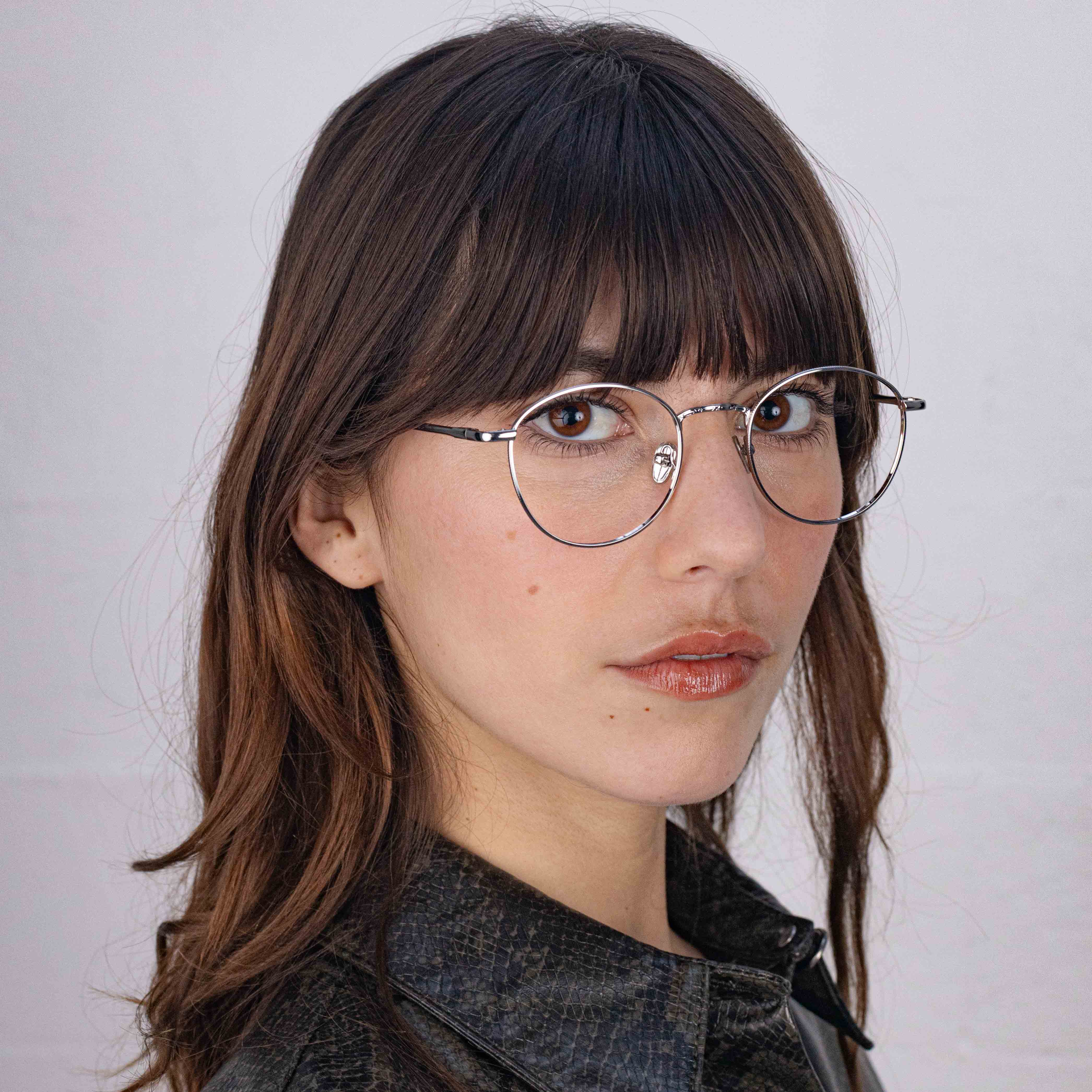 le-petit-lunetier-hanna-b-silver-lunettes-anti-lumi-re-bleue-rondes-en-m-tal-arg image 2