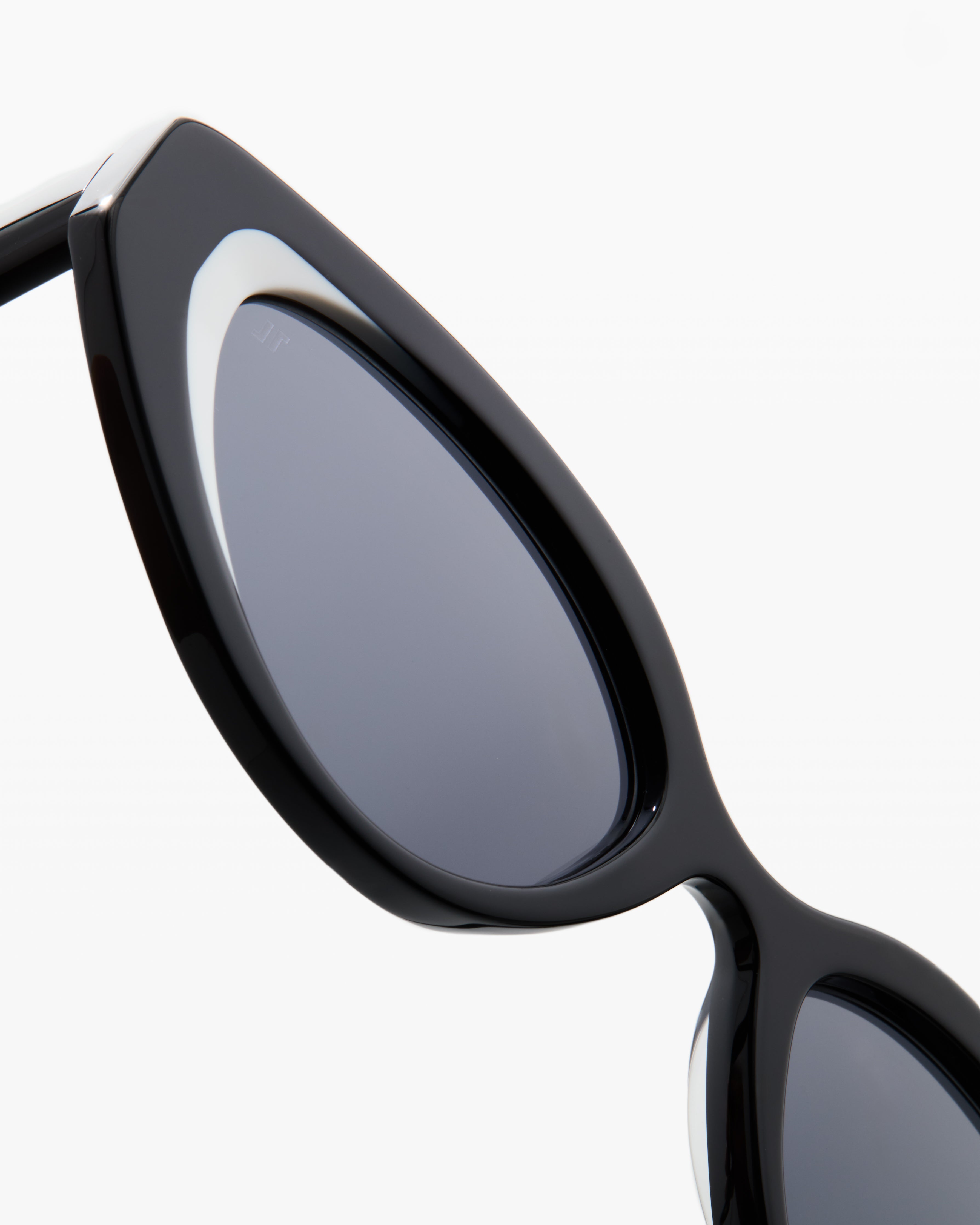 jimmy-fairly-la-linda-lunettes-de-soleil-papillon-en-ac-tate-femme-noir image 3