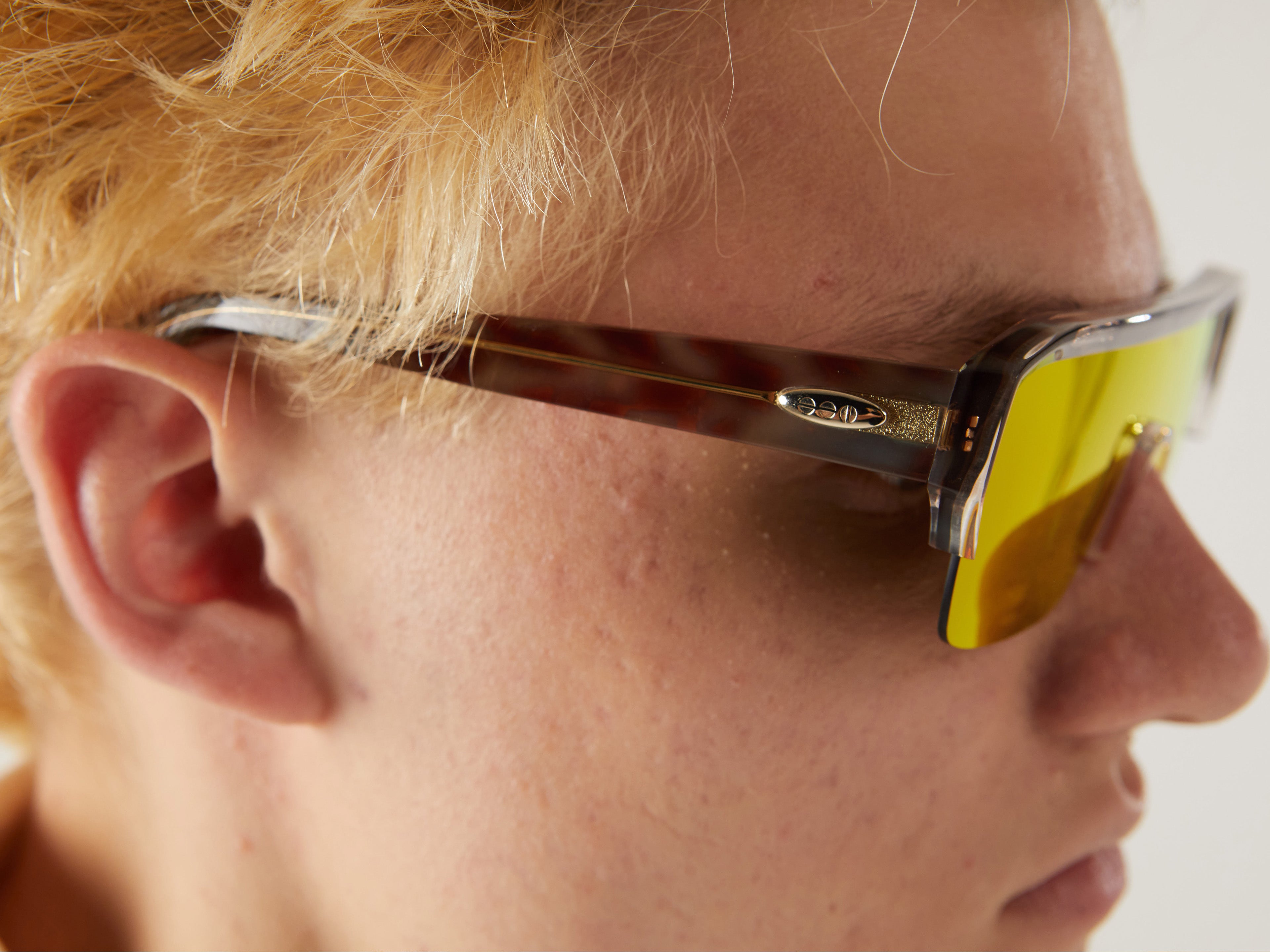 lunettes-de-soleil-komono-aksel-blue-leopard image 6