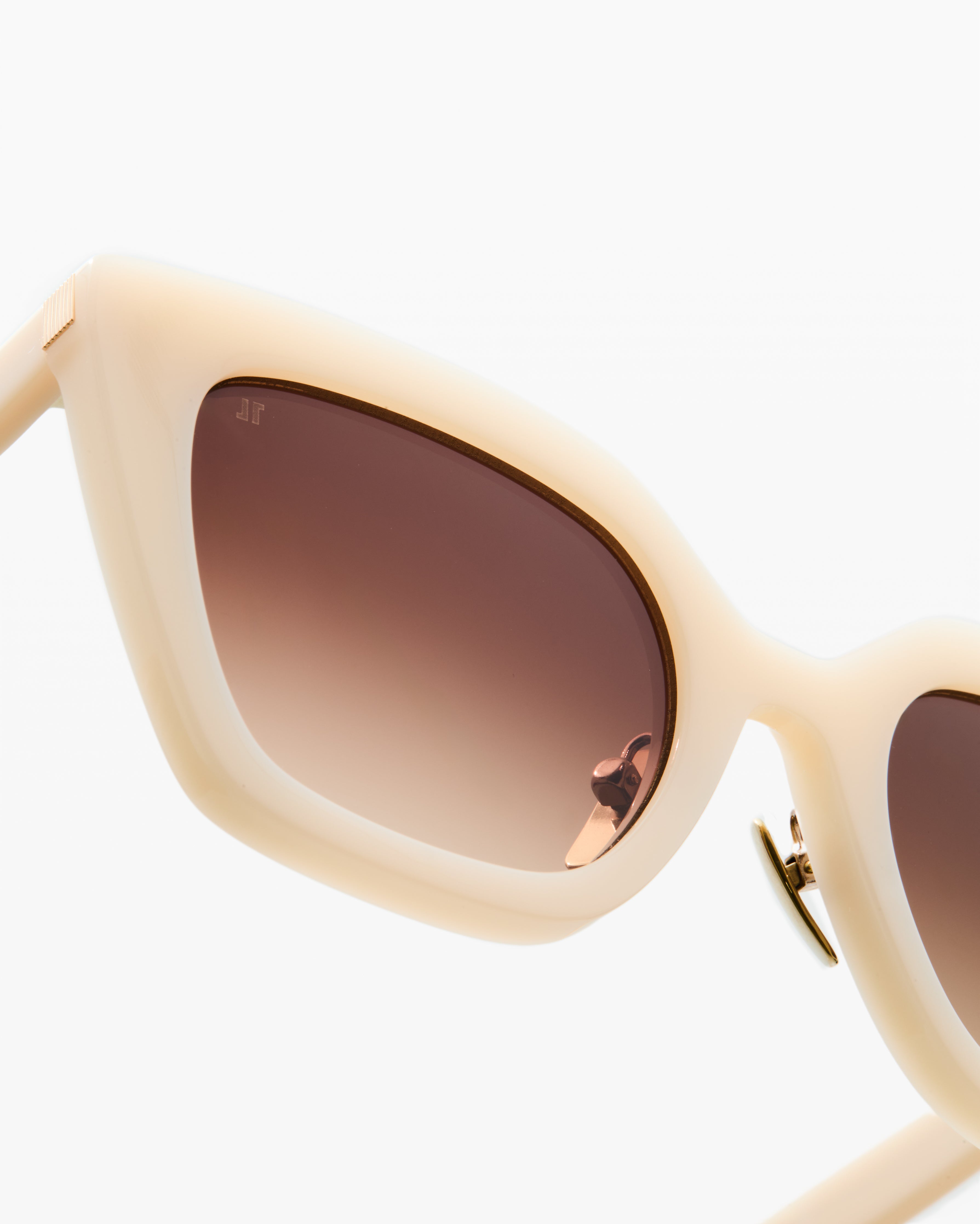 jimmy-fairly-la-wind-lunettes-de-soleil-papillon-en-ac-tate-pour-femme image 4