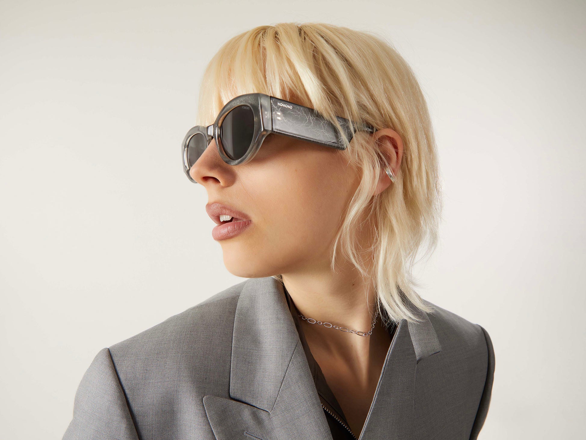 komono-dax-black-viper-lunettes-de-soleil-ovales-oversize-monture-bioplastique-f image 3