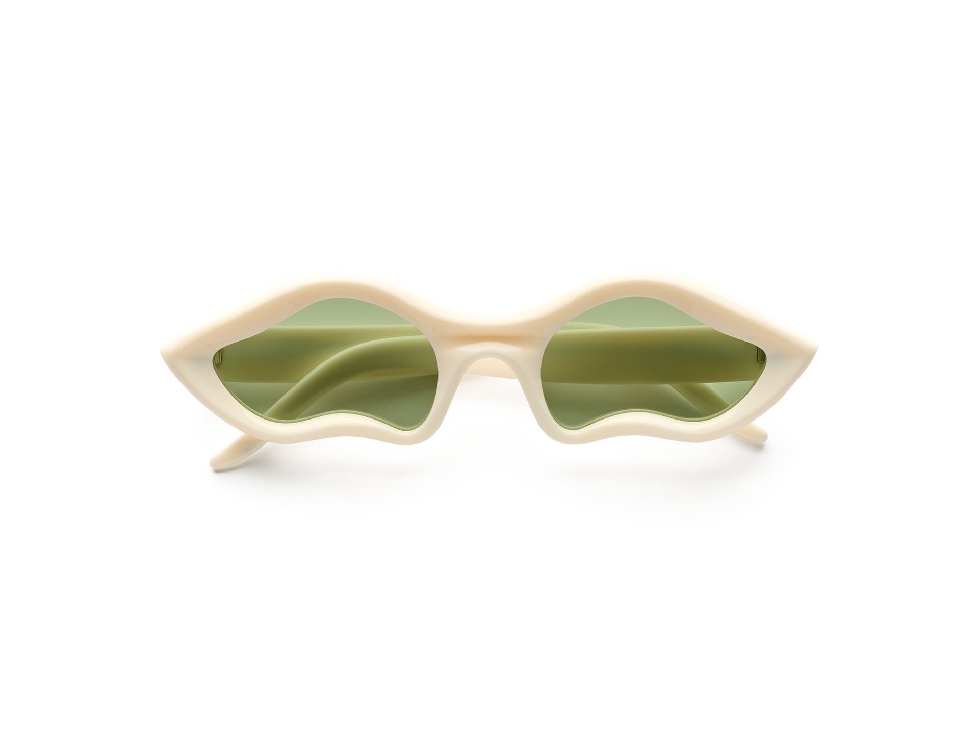 komono-x-byeongho-lee-ivory-lunettes-de-soleil-translucides-next image 1
