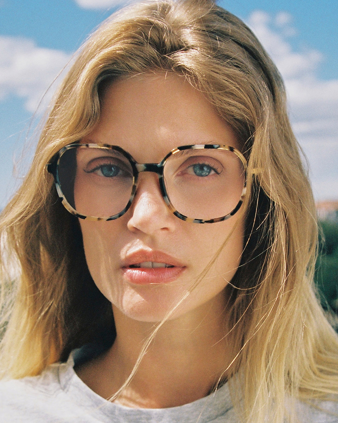 jimmy-fairly-la-ade-lunettes-de-vue-carr-es-tortoise-medium-femme image 4