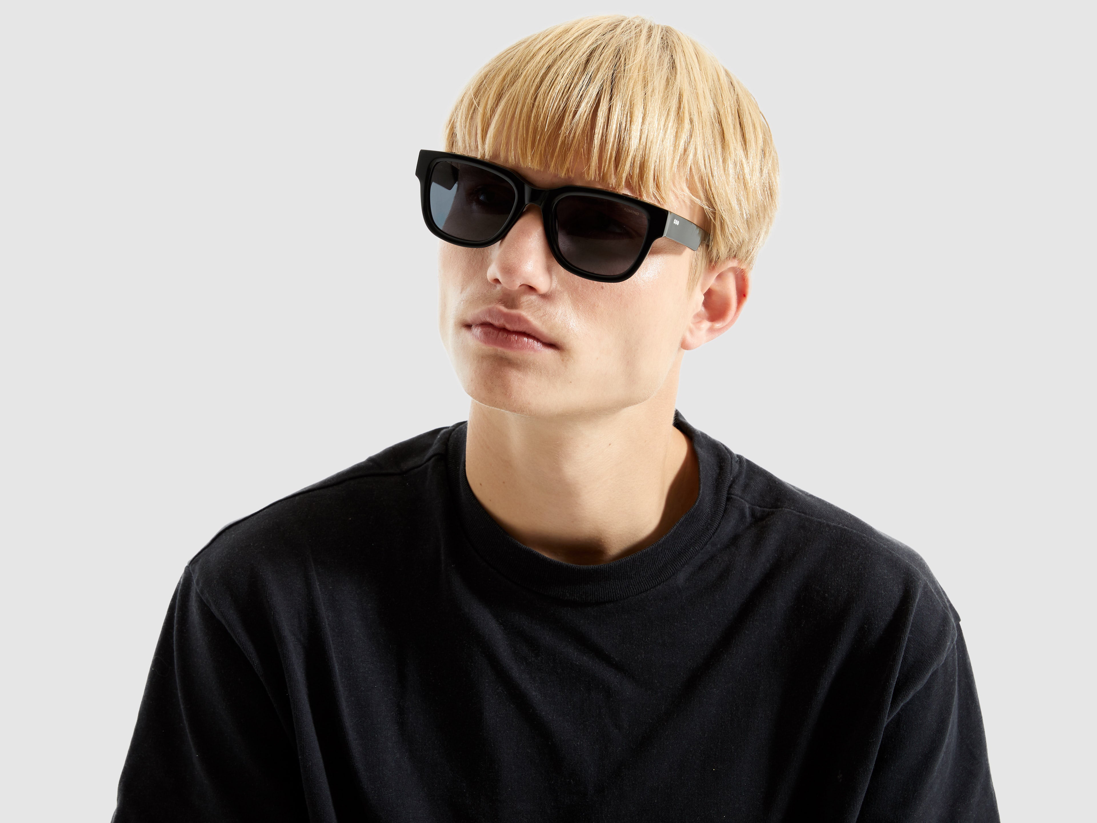 komono-danny-black-lunettes-de-soleil-rectangulaires-en-ac-tate-cologique image 3