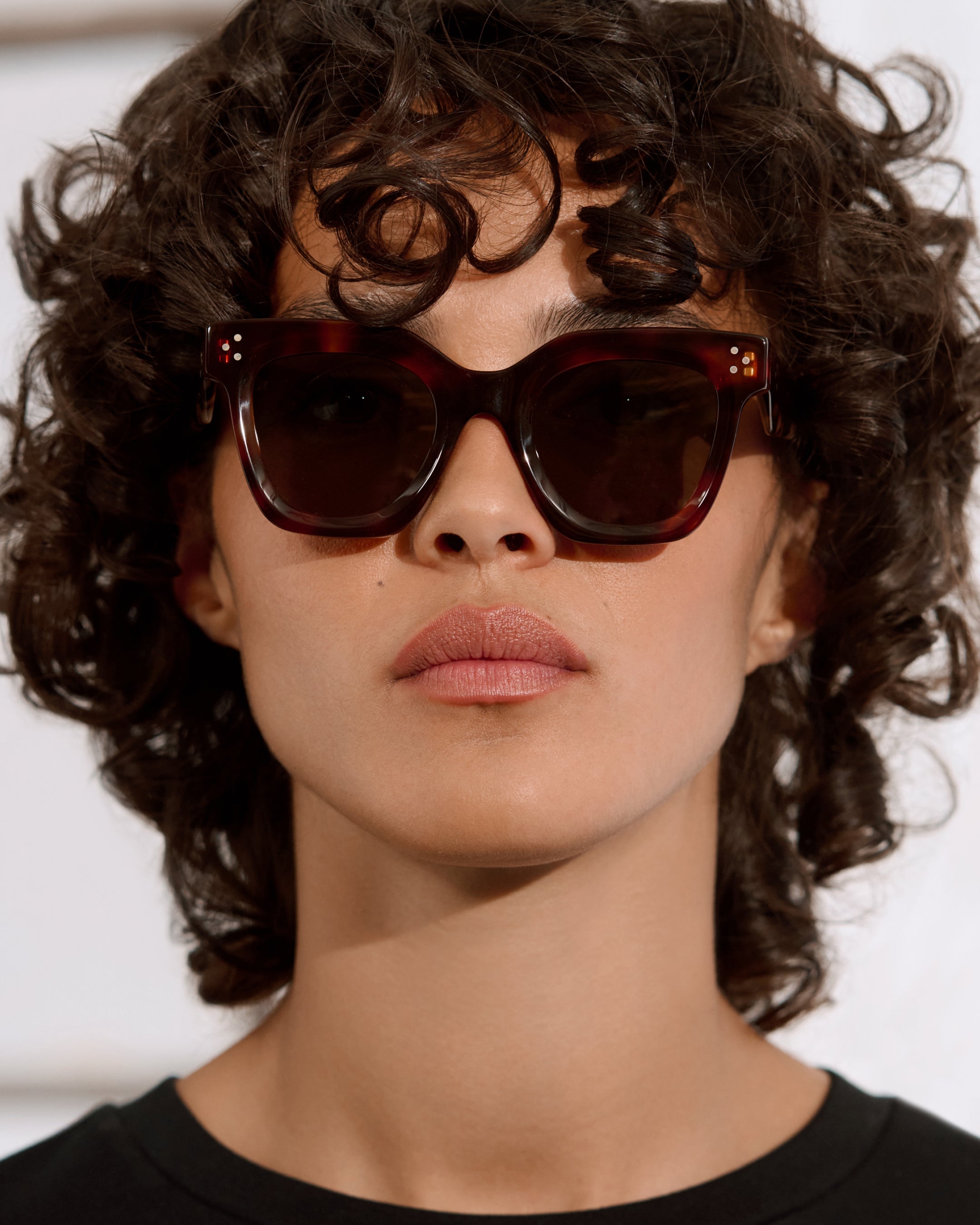jimmy-fairly-la-capri-lunettes-de-soleil-papillon-femme-caille-oversize image 3