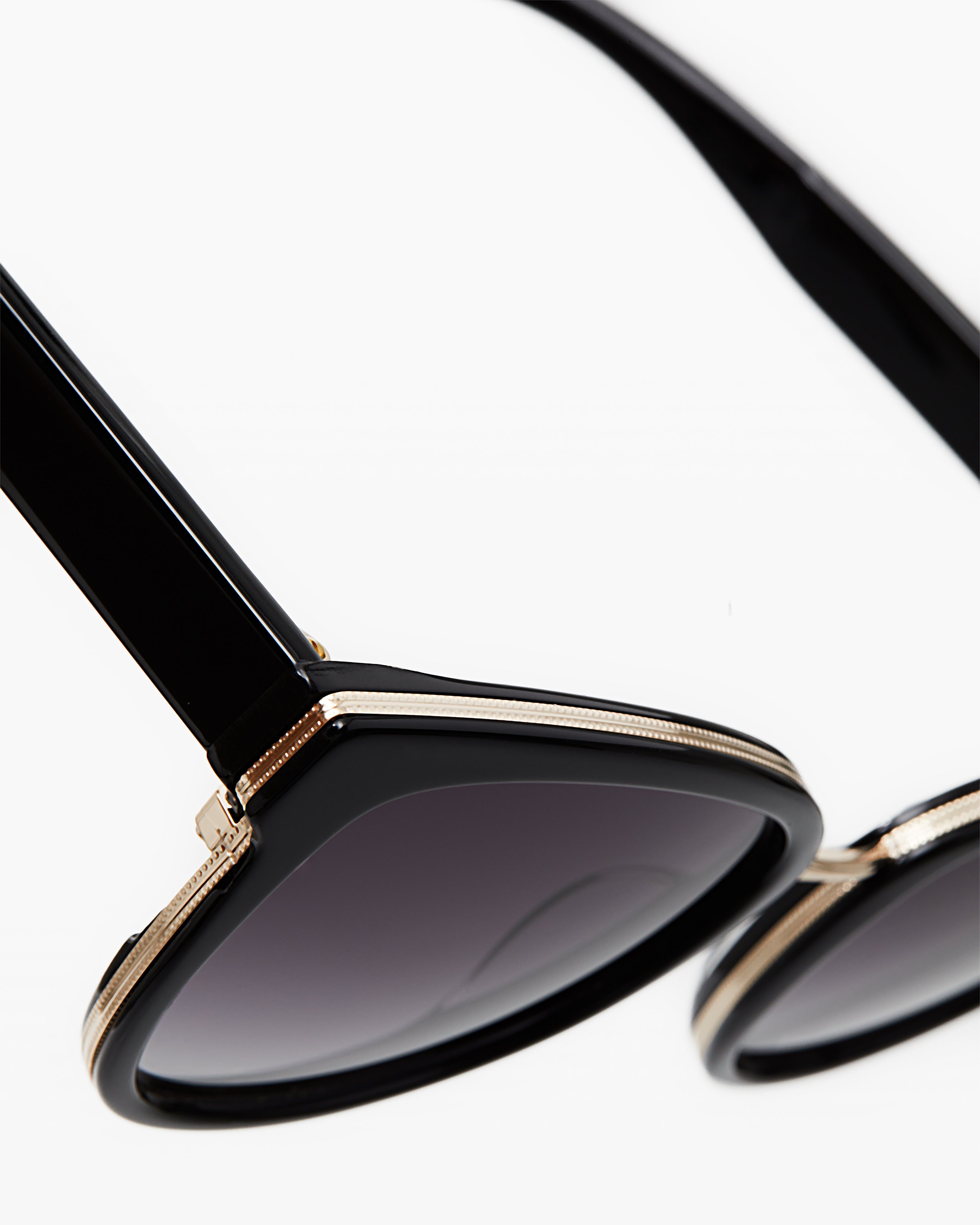 jimmy-fairly-la-bellagio-lunettes-de-soleil-papillon-noires-oversize-femme image 6