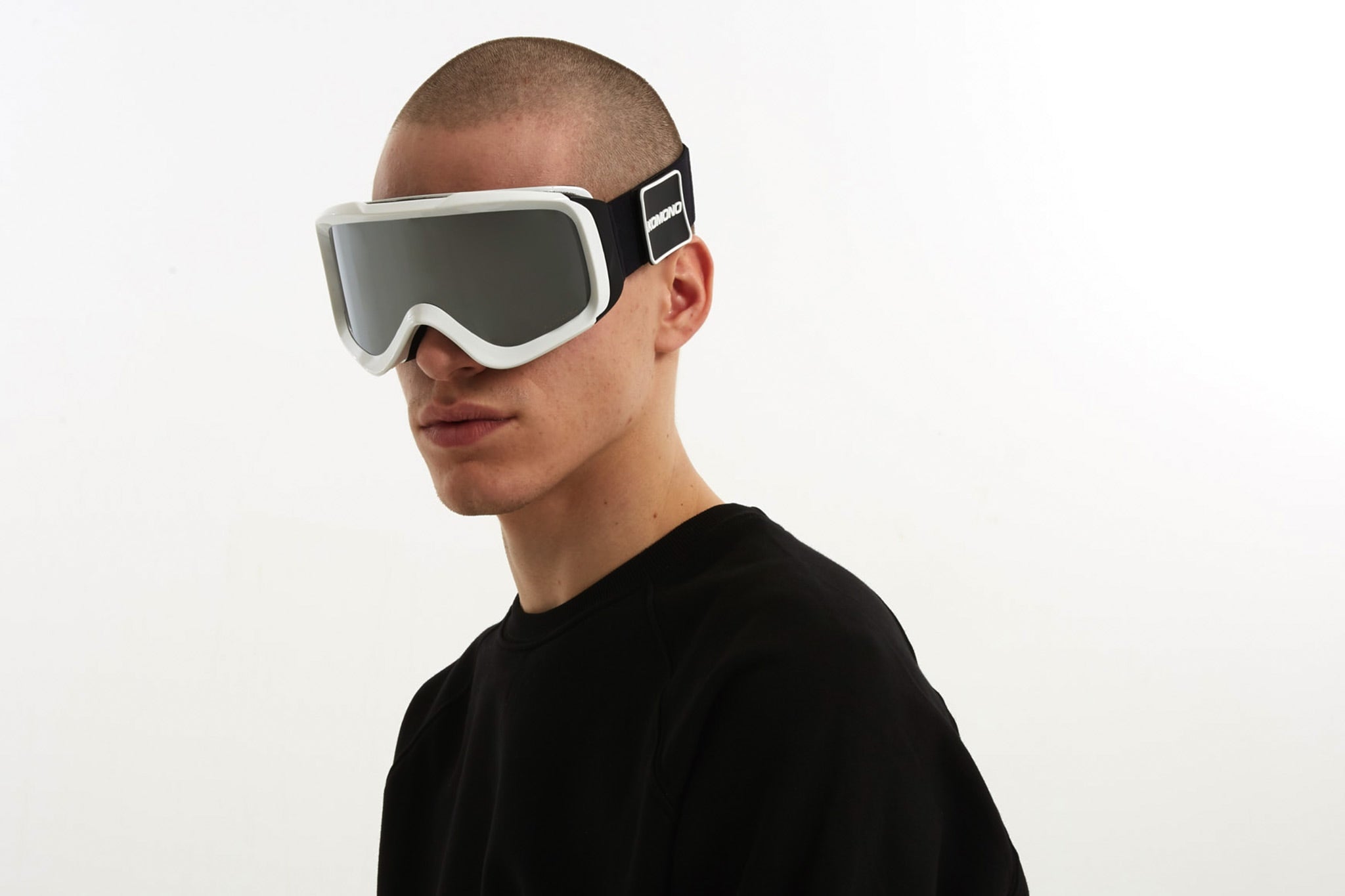 komono-anton-white-masque-de-ski-patches-interchangeables image 4