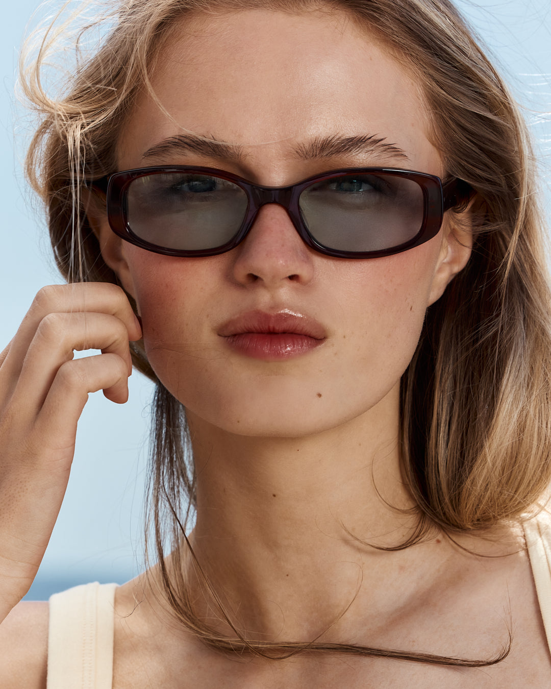 jimmy-fairly-la-nalu-lunettes-de-soleil-ovale-rouge-en-ac-tate-verres-cat-gorie- image 2