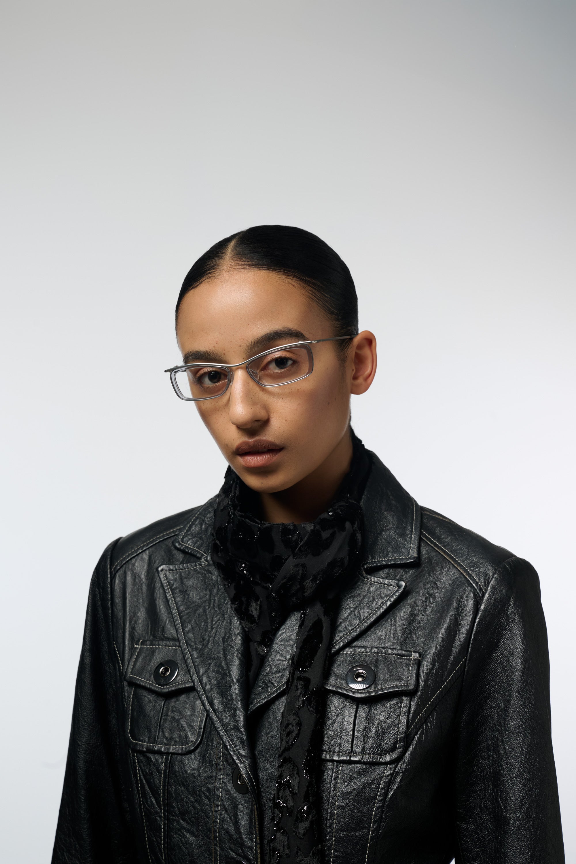 komono-ondo-silver-shimmer-lunettes-de-vue-ligne-enno image 4