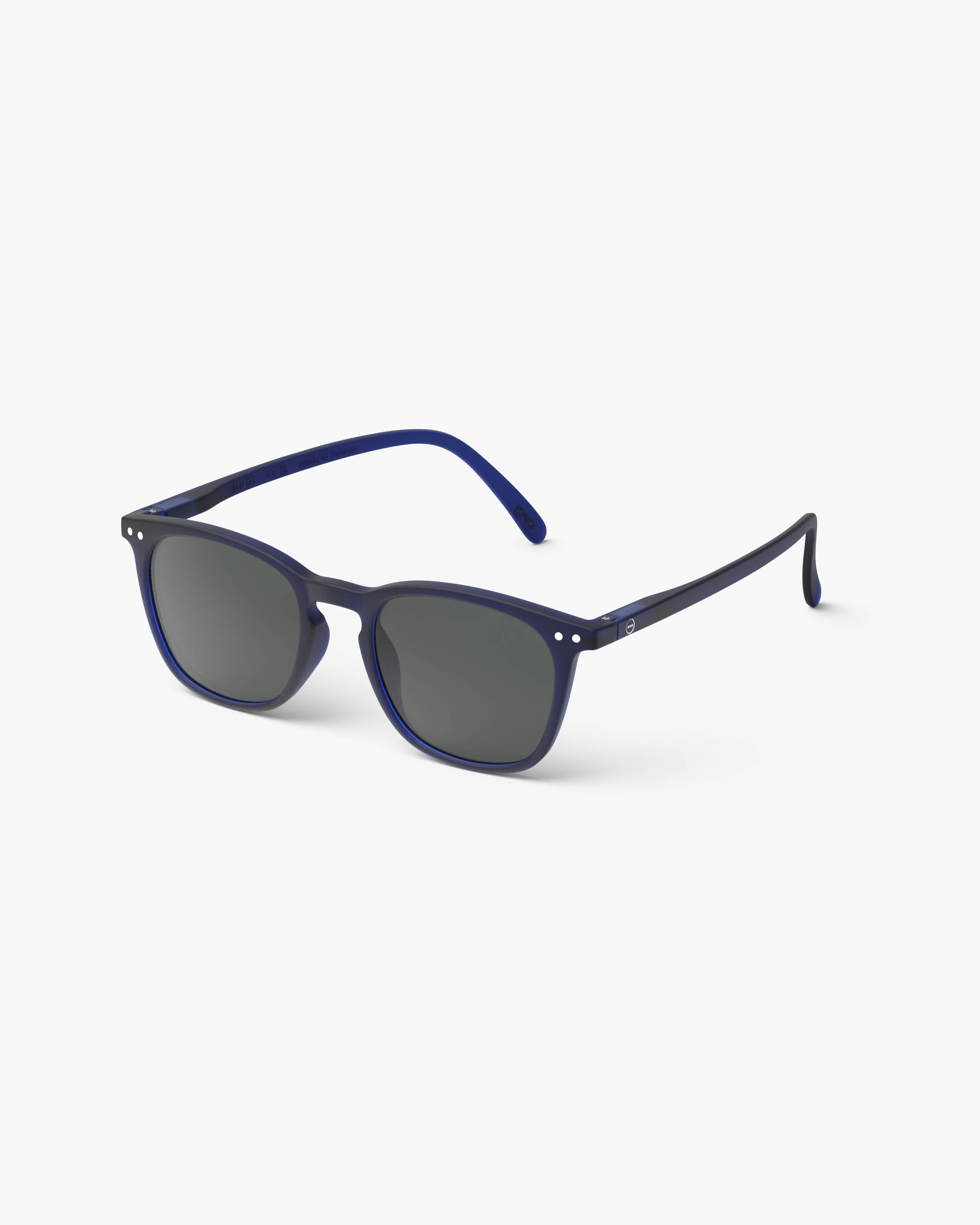 izipizi-duo-mini-me-lunettes-de-soleil-e-adulte-midnight-blue-et-enfant-navy-blu image 5