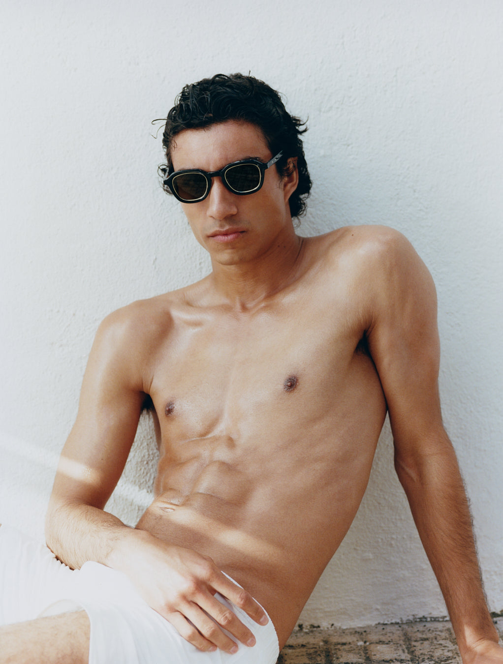 jimmy-fairly-la-reef-lunettes-de-soleil-carr-es-titane-et-ac-tate-pour-homme image 2