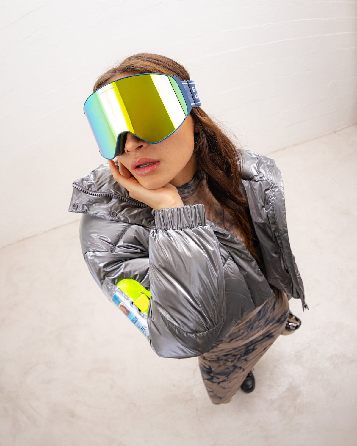 le-petit-lunetier-avoriaz-bleu-vitre-gold-lunettes-descente-givr-e image 4