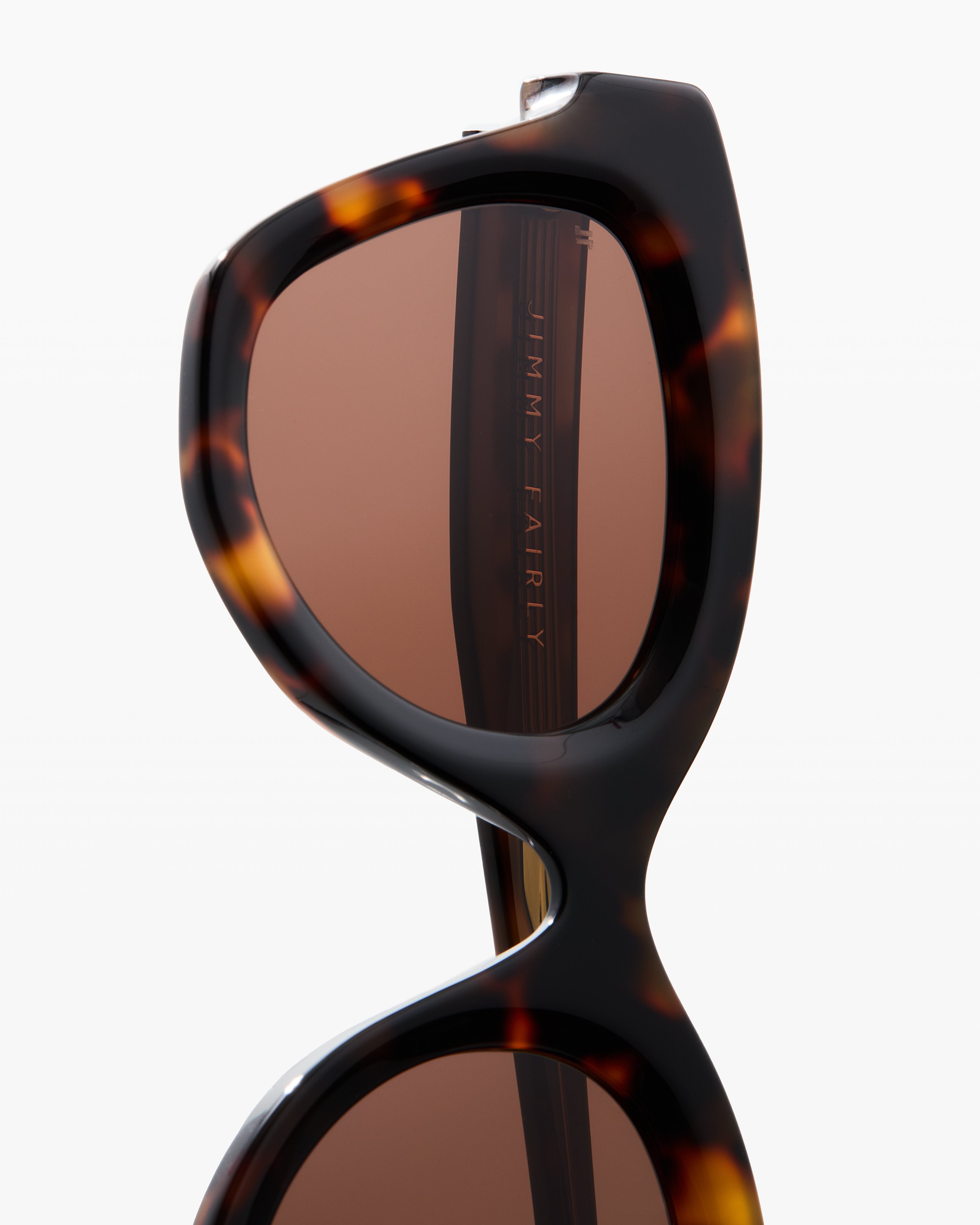 jimmy-fairly-la-naia-lunettes-de-soleil-papillon-en-ac-tate-caille-femme image 5