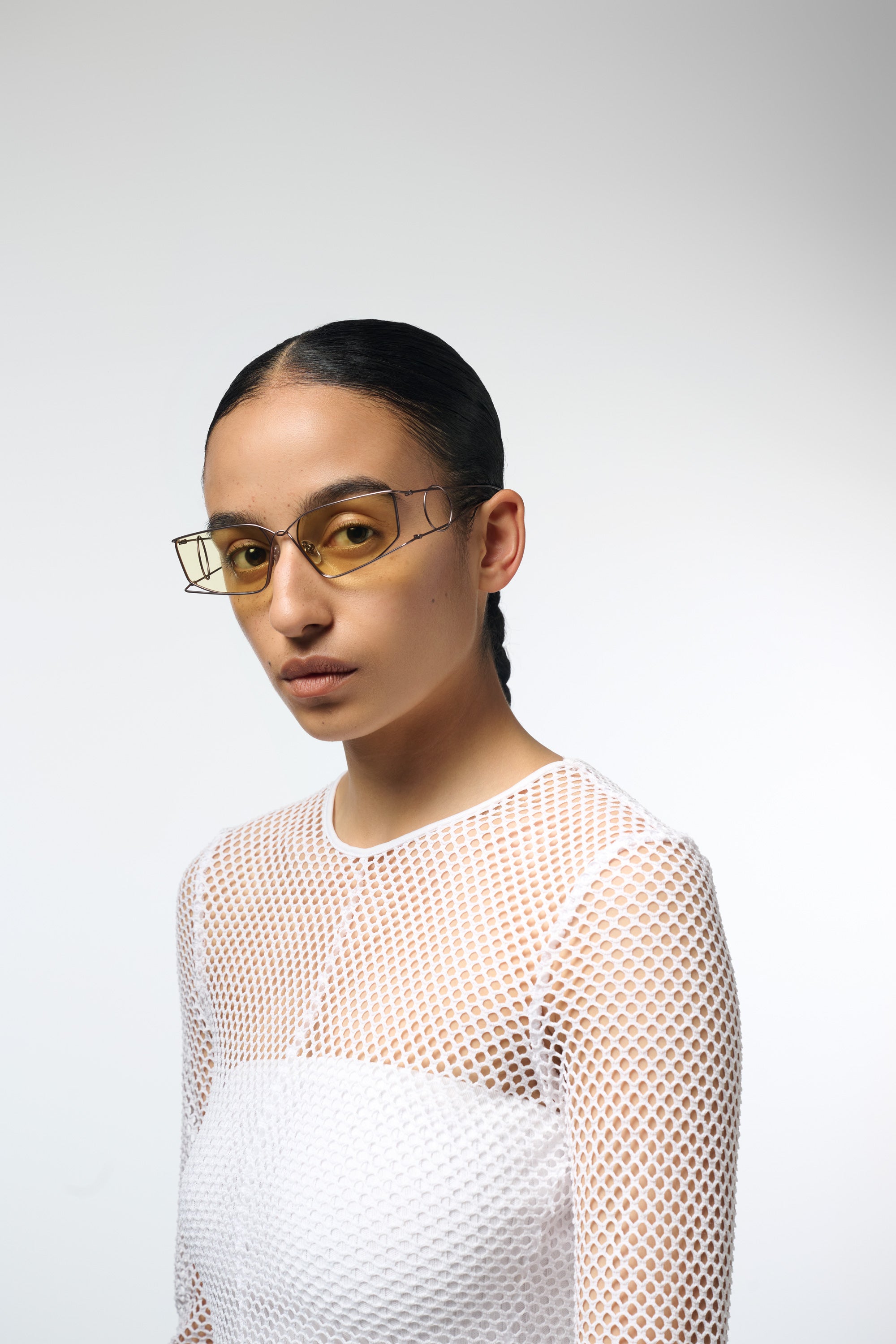 komono-x-gabrielle-szwarcenberg-gun-lunettes-de-soleil-collection-romeo-dition-c image 4