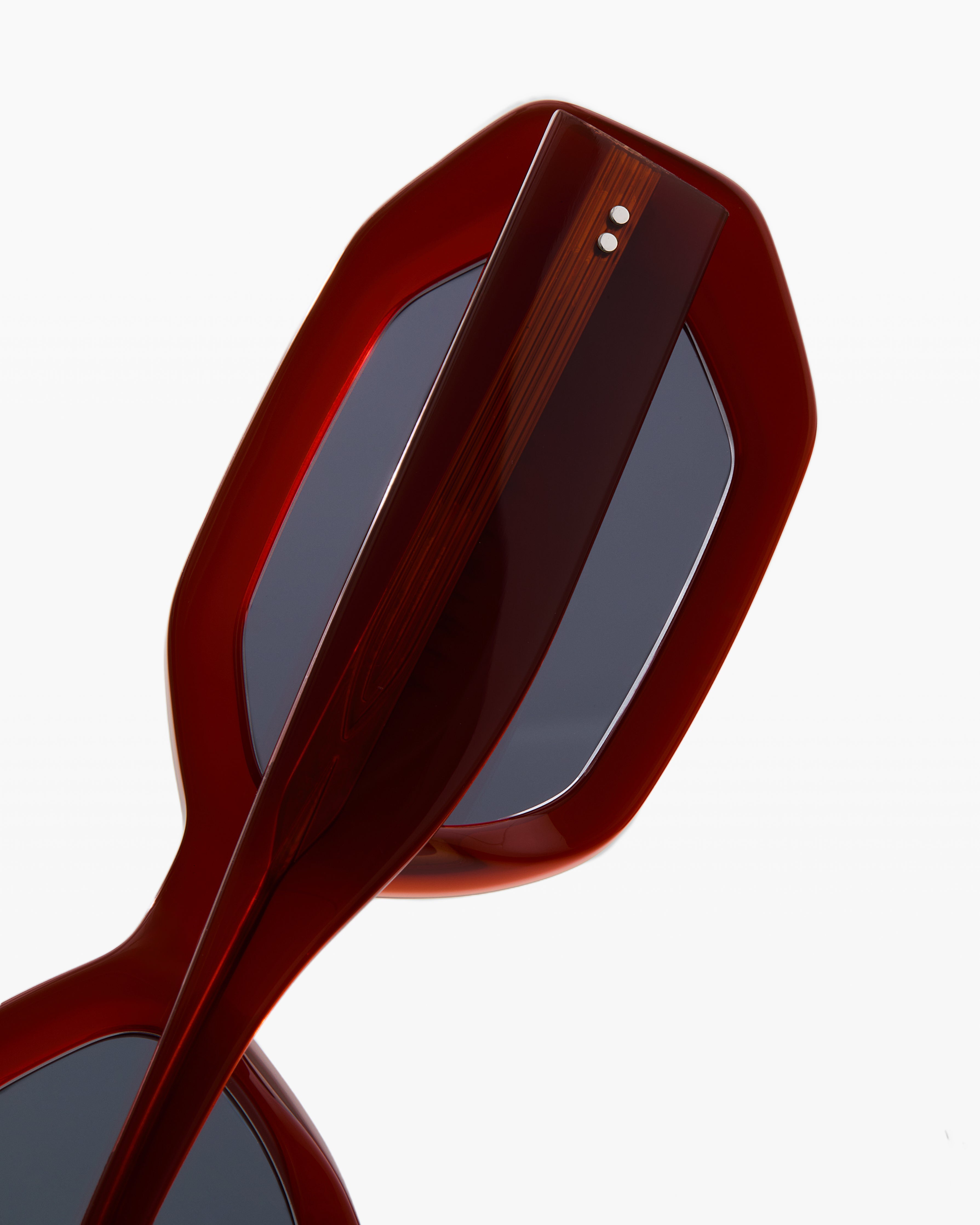 jimmy-fairly-la-bacci-lunettes-de-soleil-rectangulaire-rouge-oversize-femme image 3