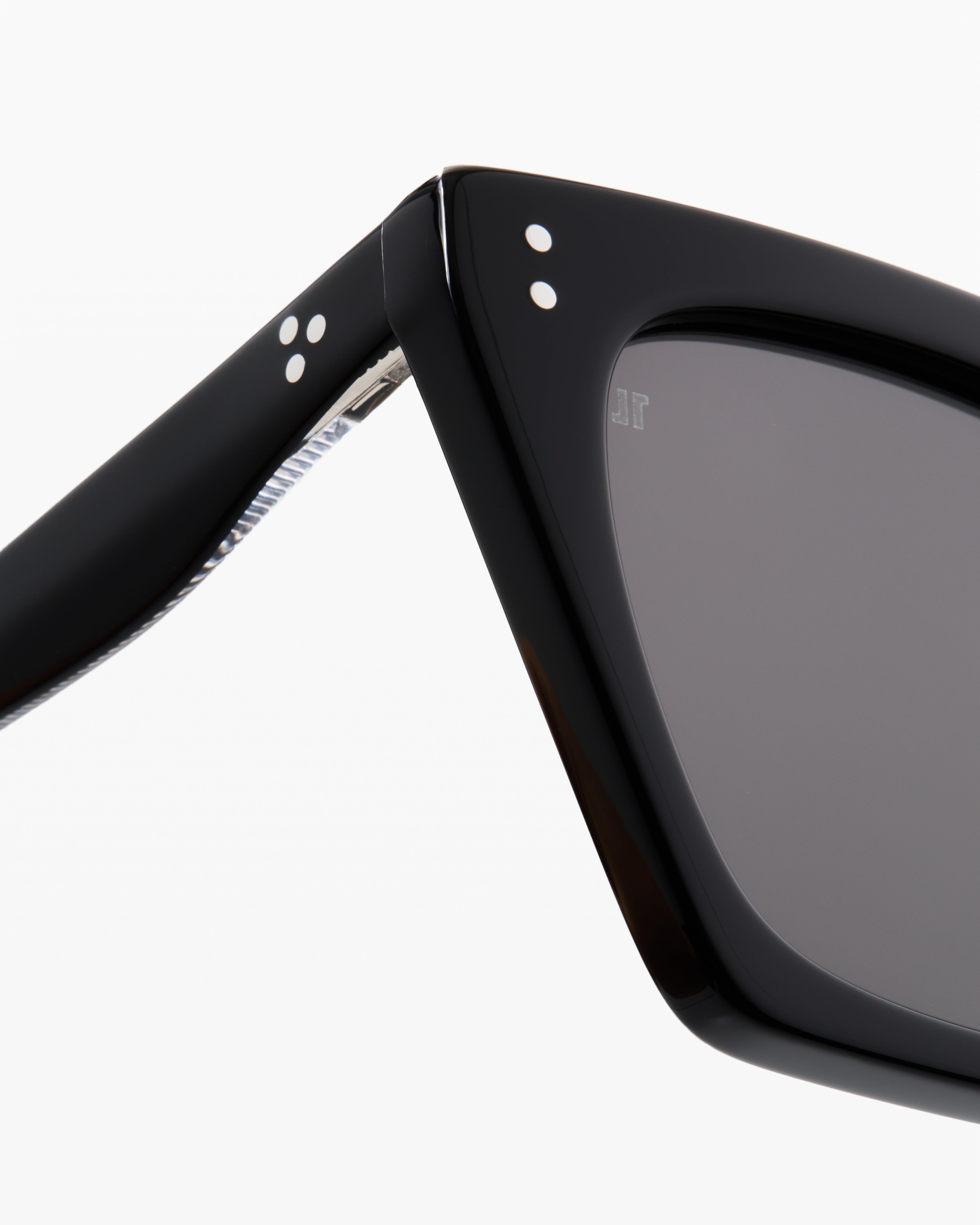jimmy-fairly-la-barceloneta-lunettes-de-soleil-carr-es-en-ac-tate-femme-noir image 3