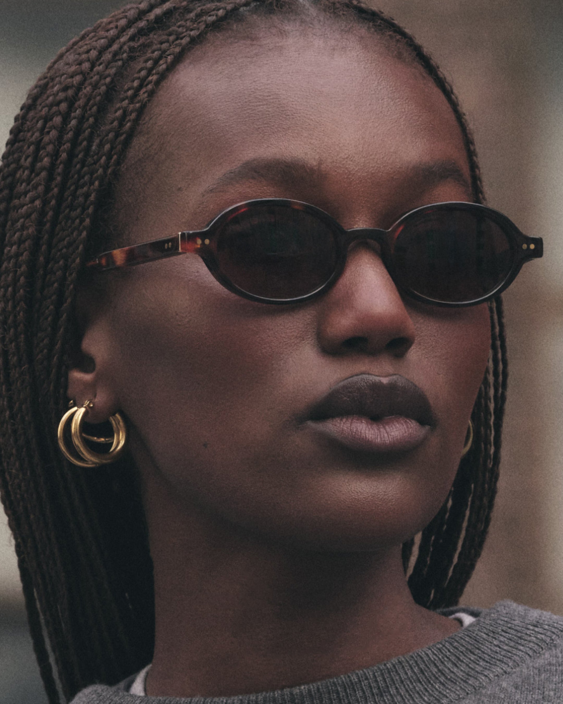 jimmy-fairly-la-elvie-lunettes-ovales-caille-fonc-e-style-90s image 8