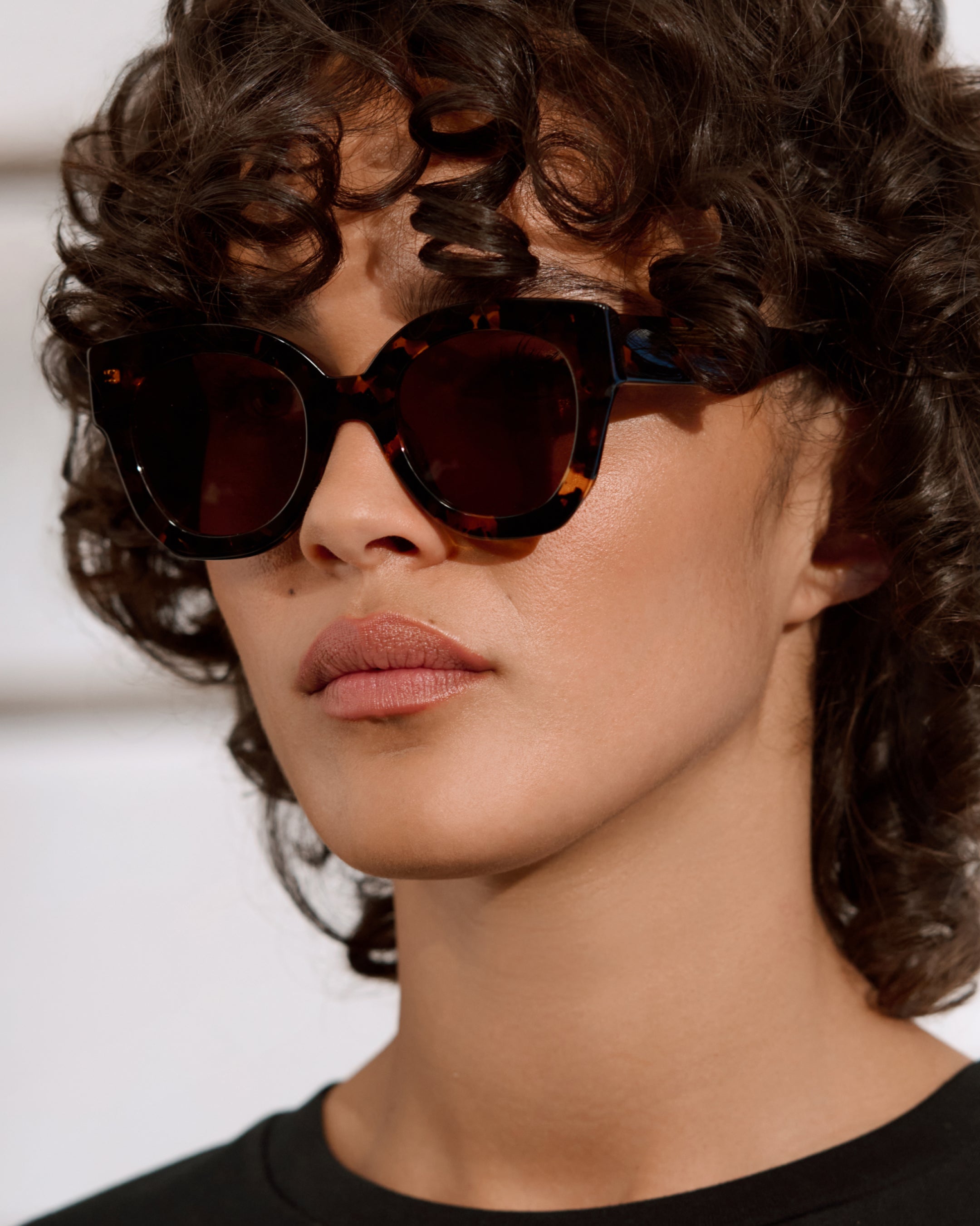 jimmy-fairly-la-swirl-lunettes-de-soleil-papillon-oversize-en-ac-tate-caille-cat image 4