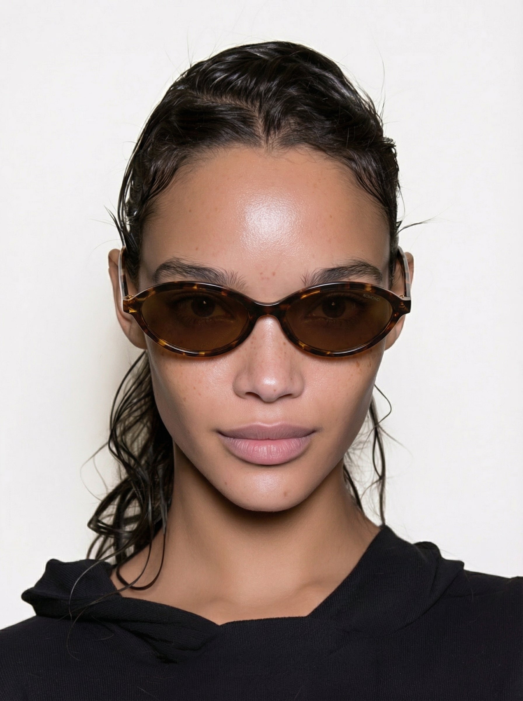 komono-doris-havana-amber-monture-optique-ovale-f-minine-caille-ambr-e image 5
